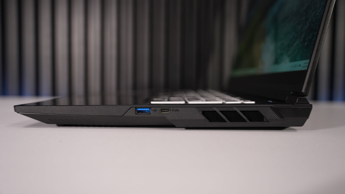 Intel Ultra 9 275HX + RTX 5070Ti Gaming Laptop