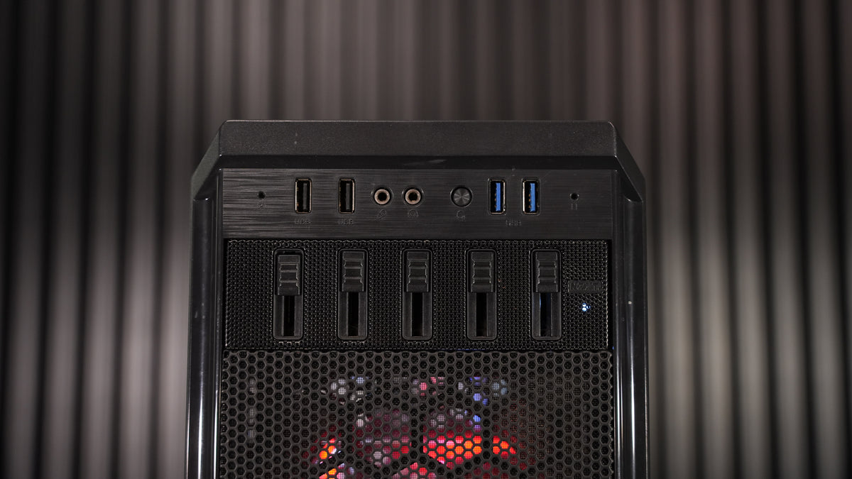 Intel i7 9700F + GTX 1080 Gaming PC