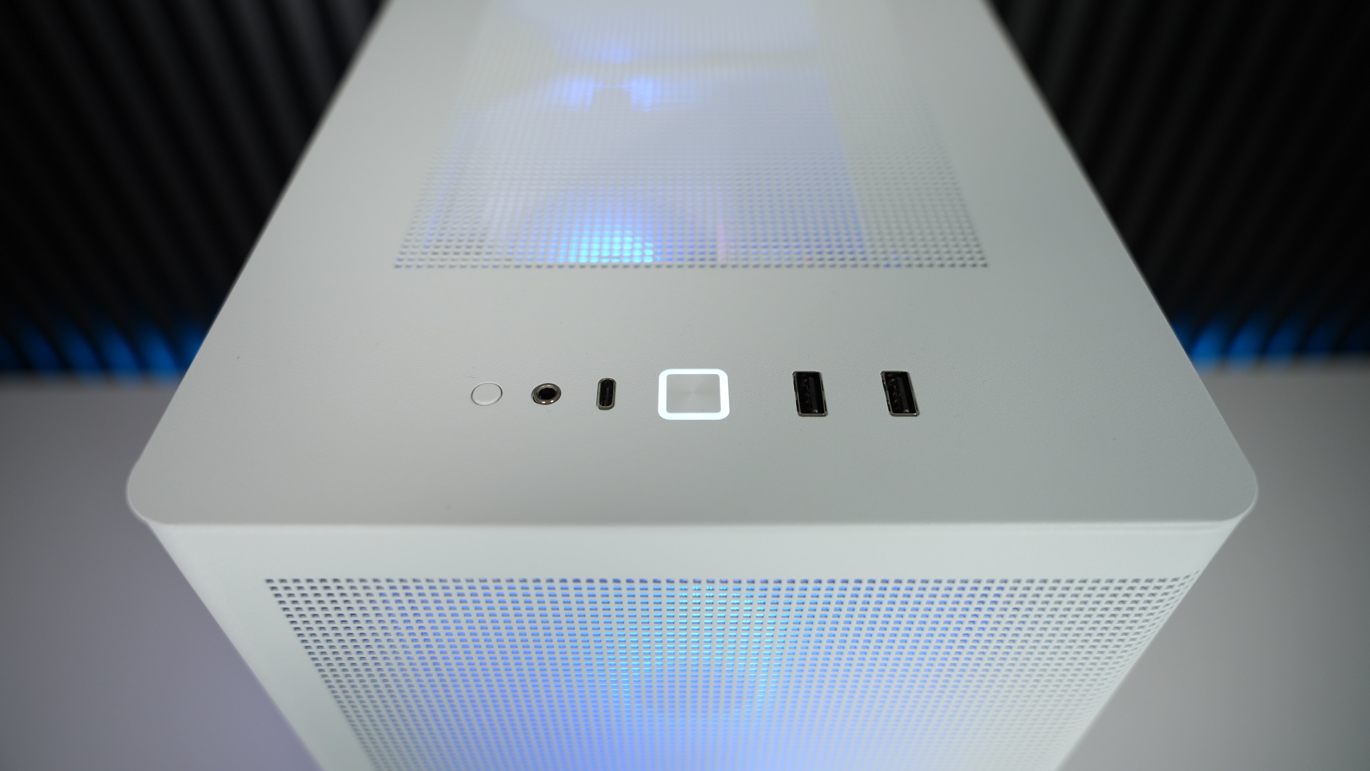 Ryzen 5 7600X + RTX 4070 Super Gaming/Streaming PC (Ready To Ship)