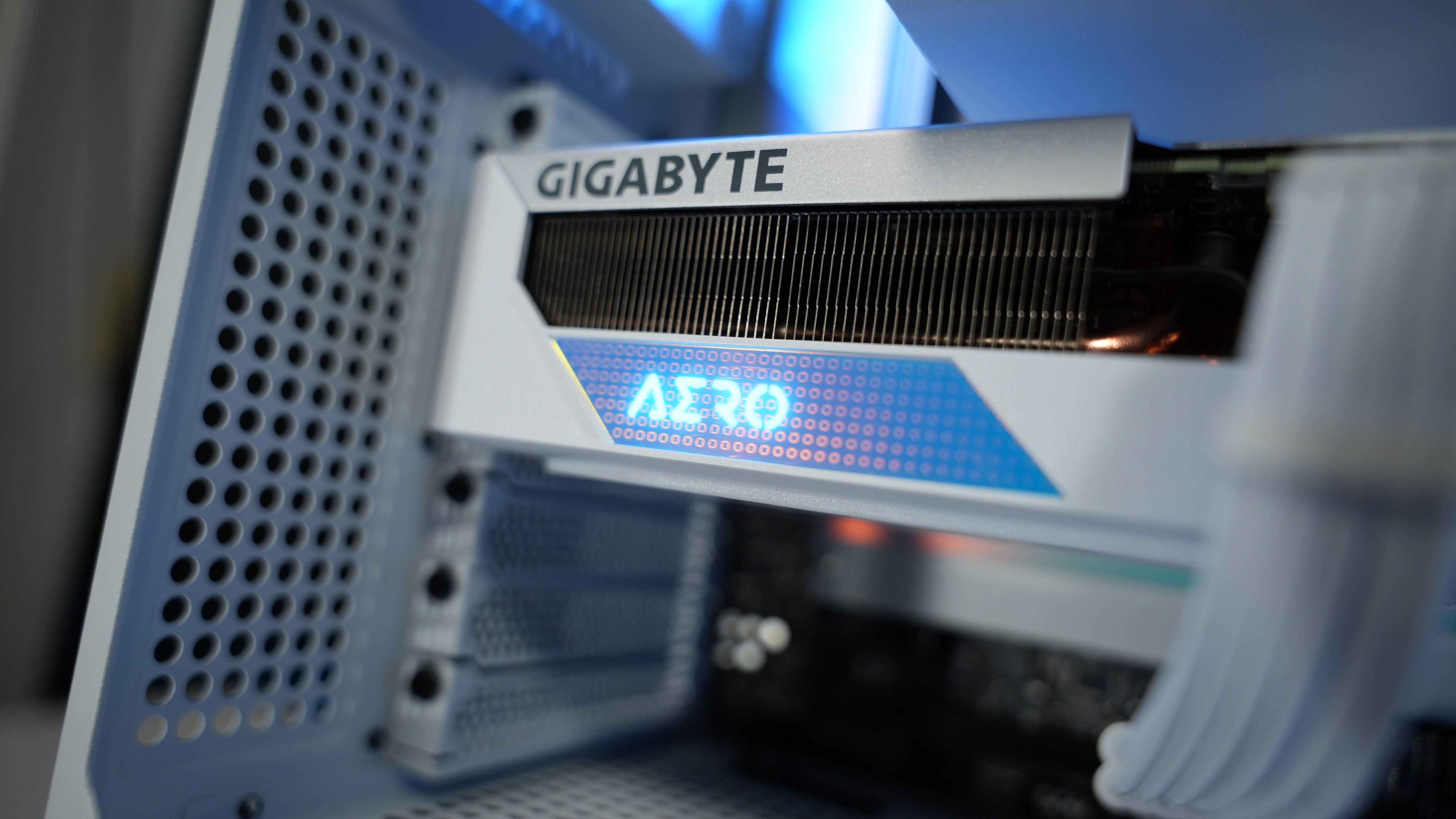 Ryzen 5 7600X + RTX 4070 Super Gaming/Streaming PC (Ready To Ship)