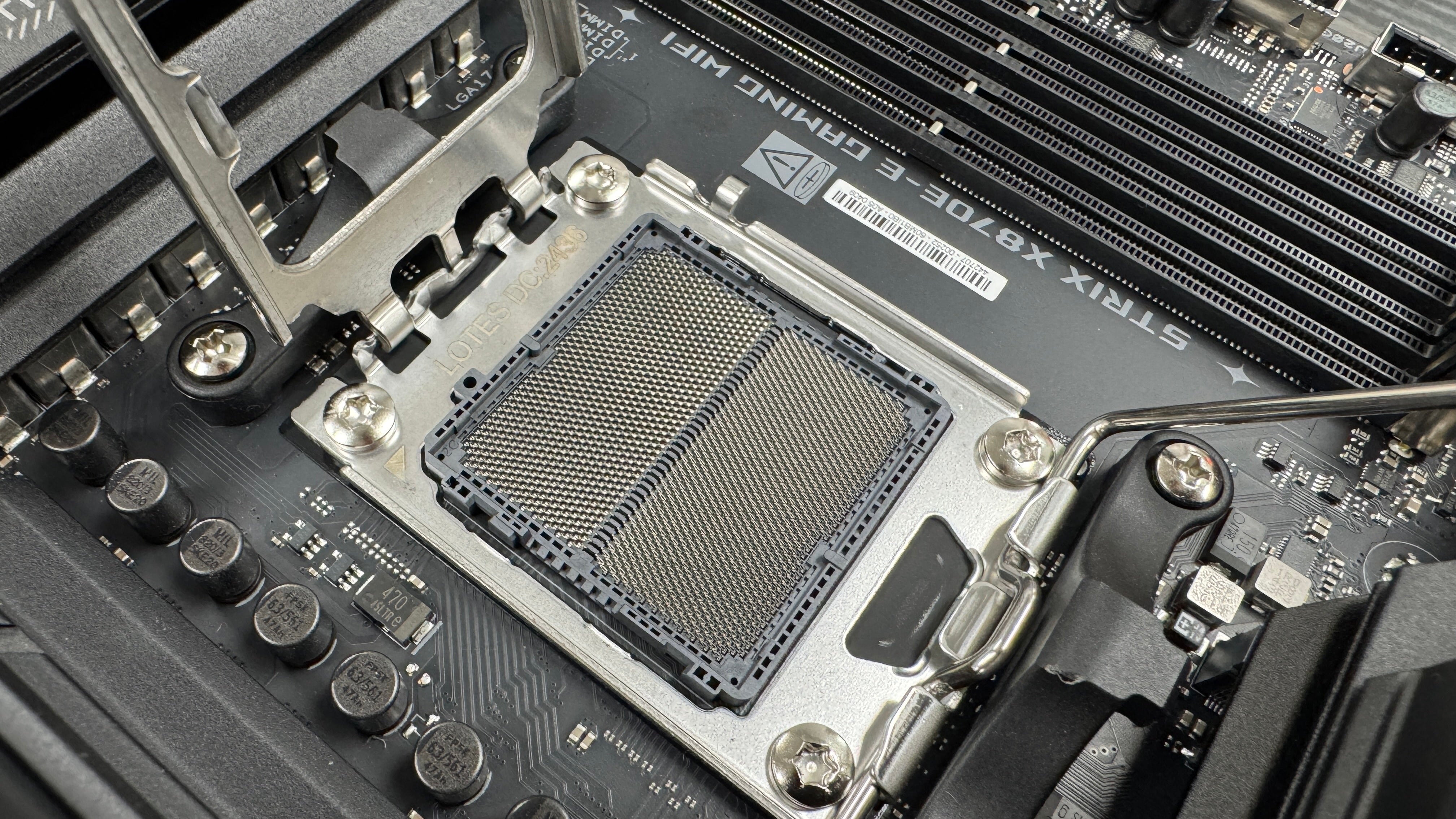 Asus ROG Strix X870E-E Gaming Wi-Fi (Used)