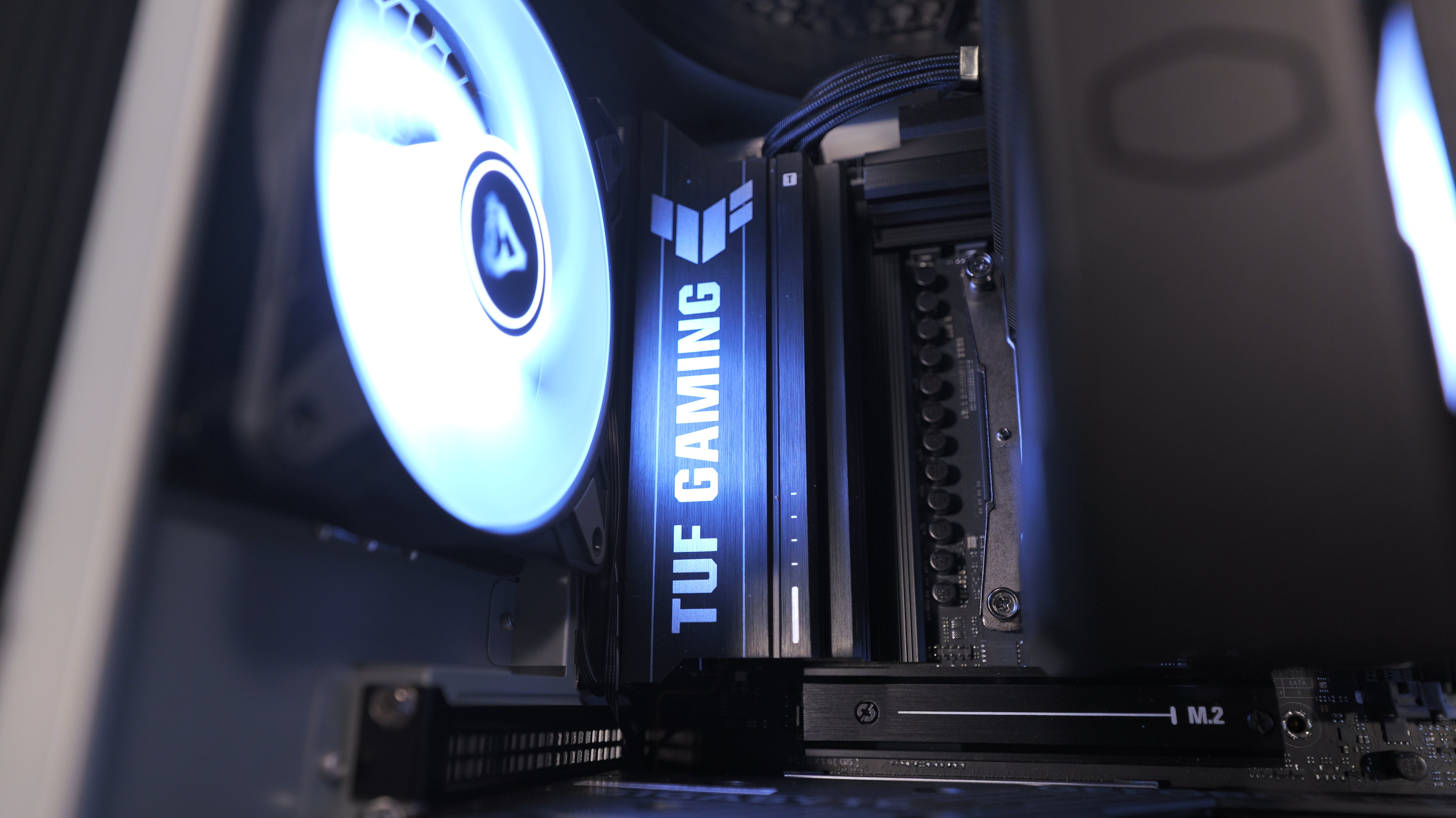 Ryzen 5 7600X + RTX 5060Ti Gaming PC