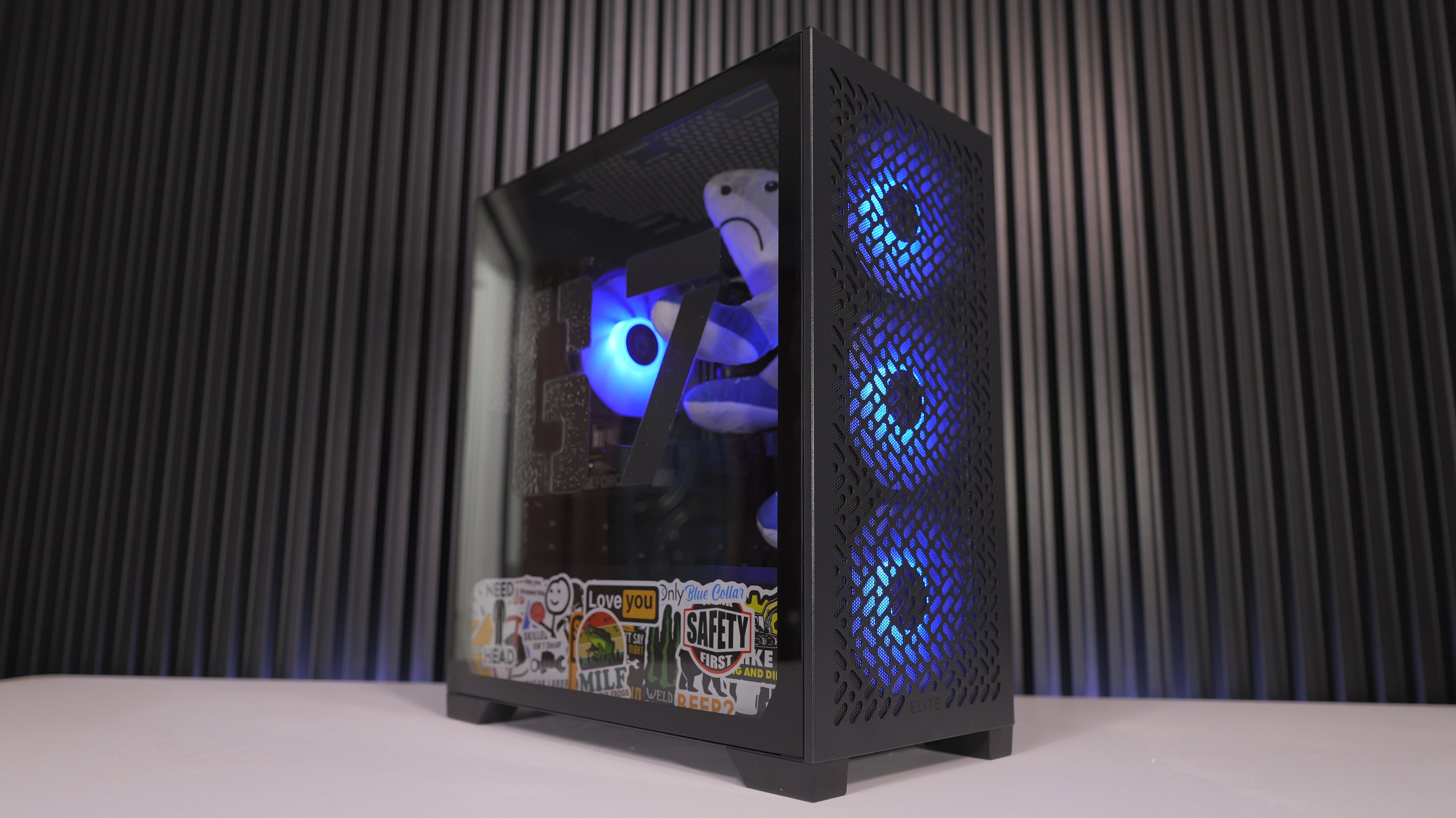 Intel i5 9400F + RTX 4060 Gaming PC