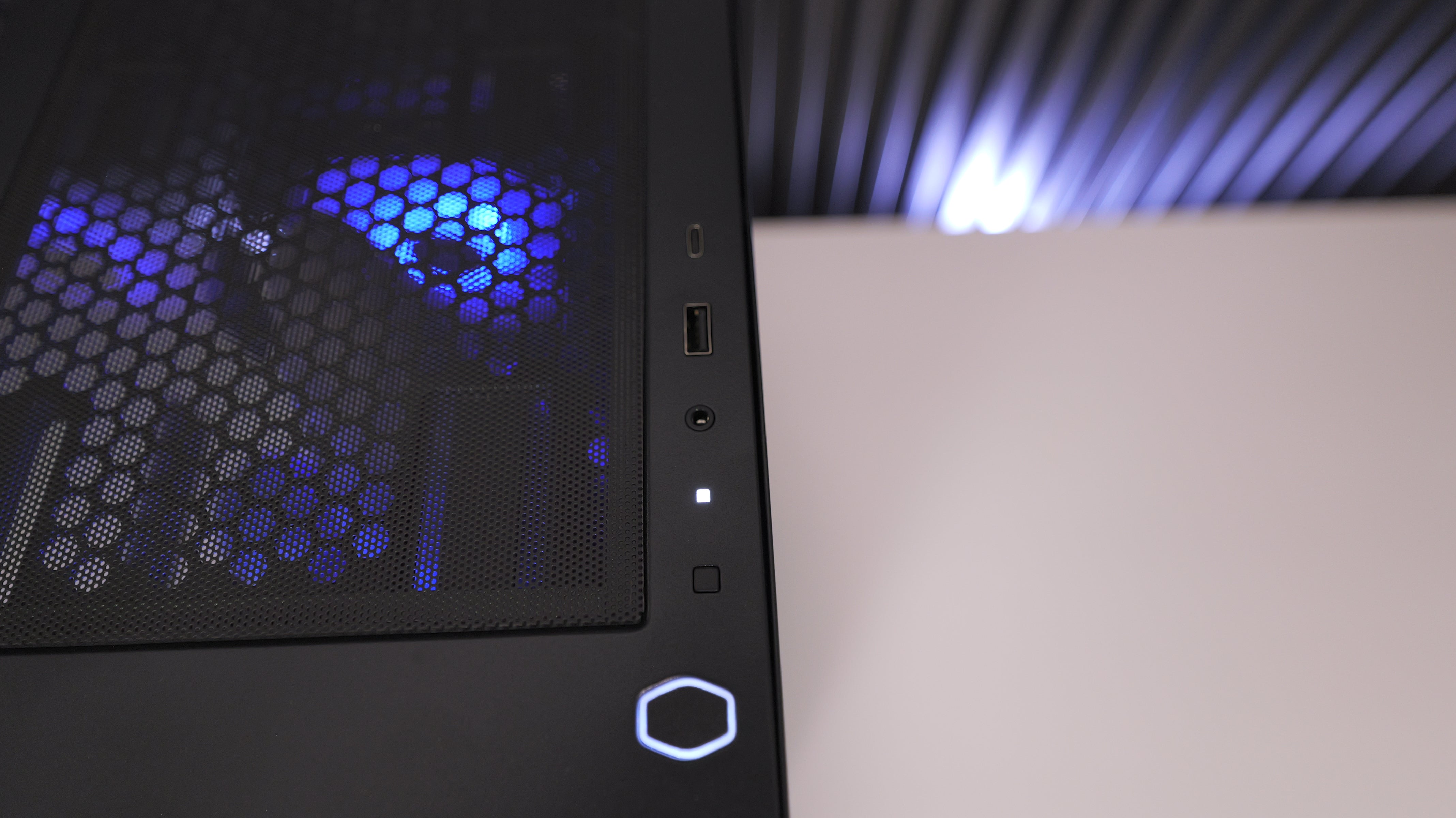 Intel i5 9400F + RTX 4060 Gaming PC