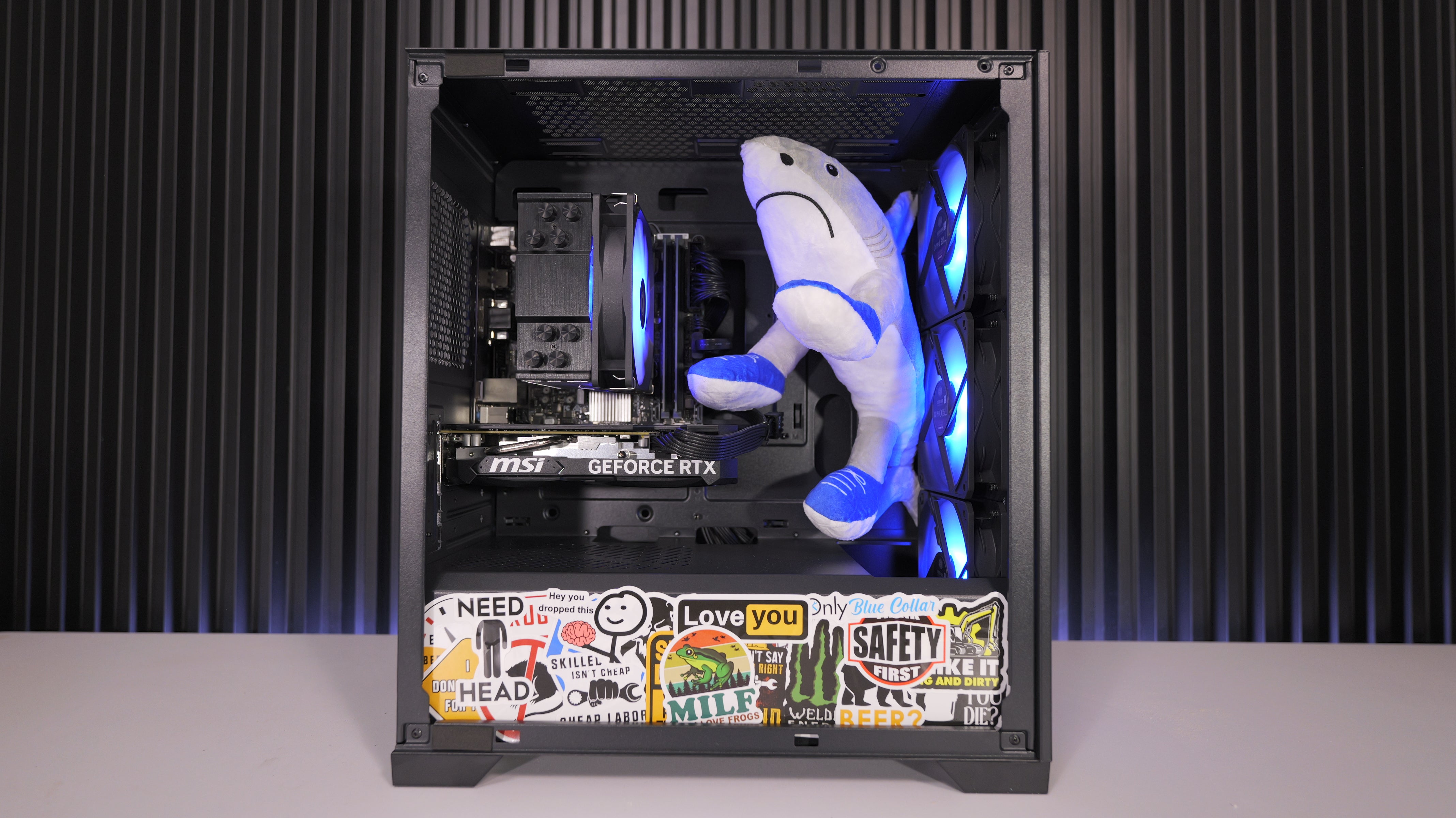 Intel i5 9400F + RTX 4060 Gaming PC