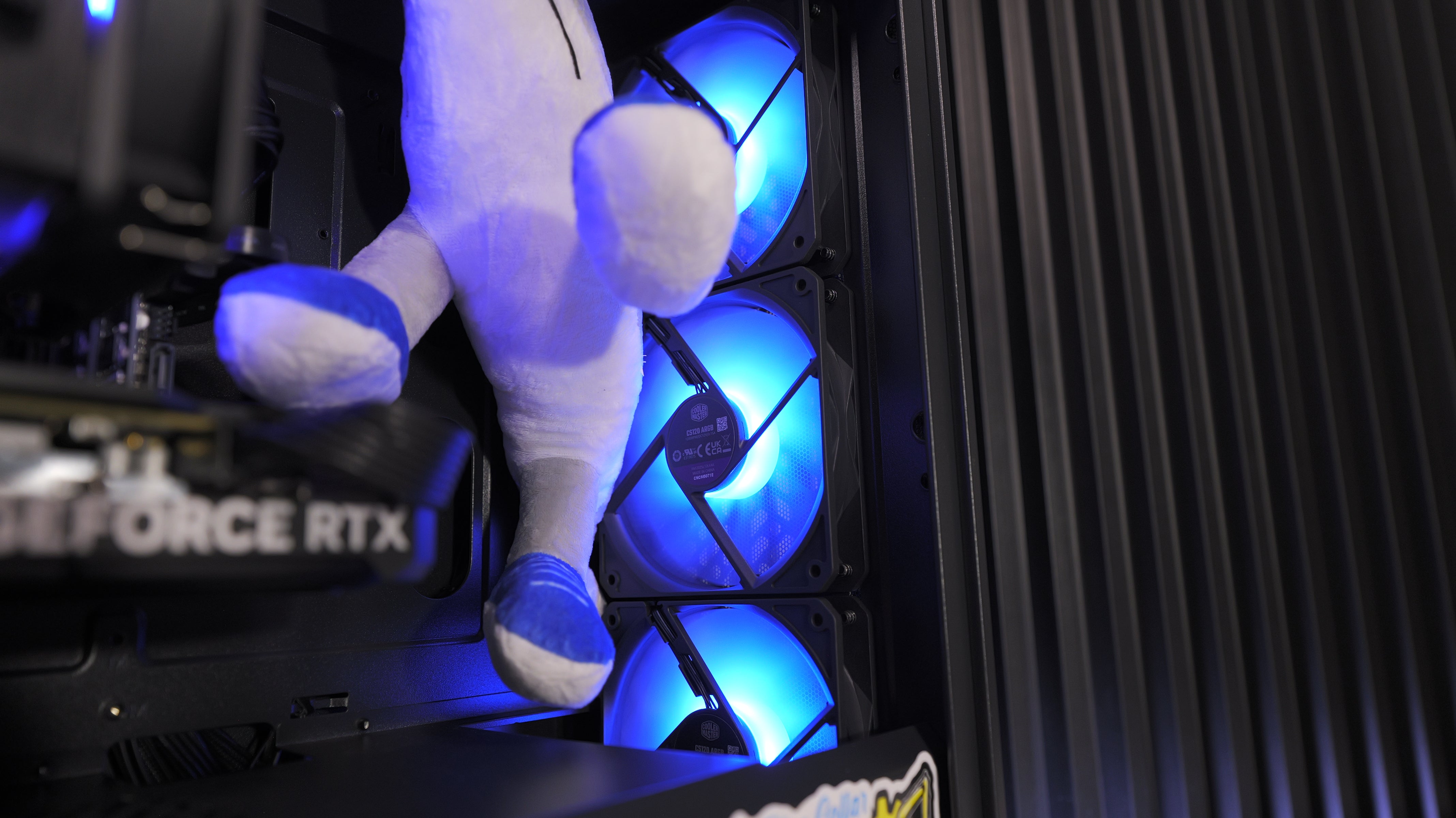 Intel i5 9400F + RTX 4060 Gaming PC