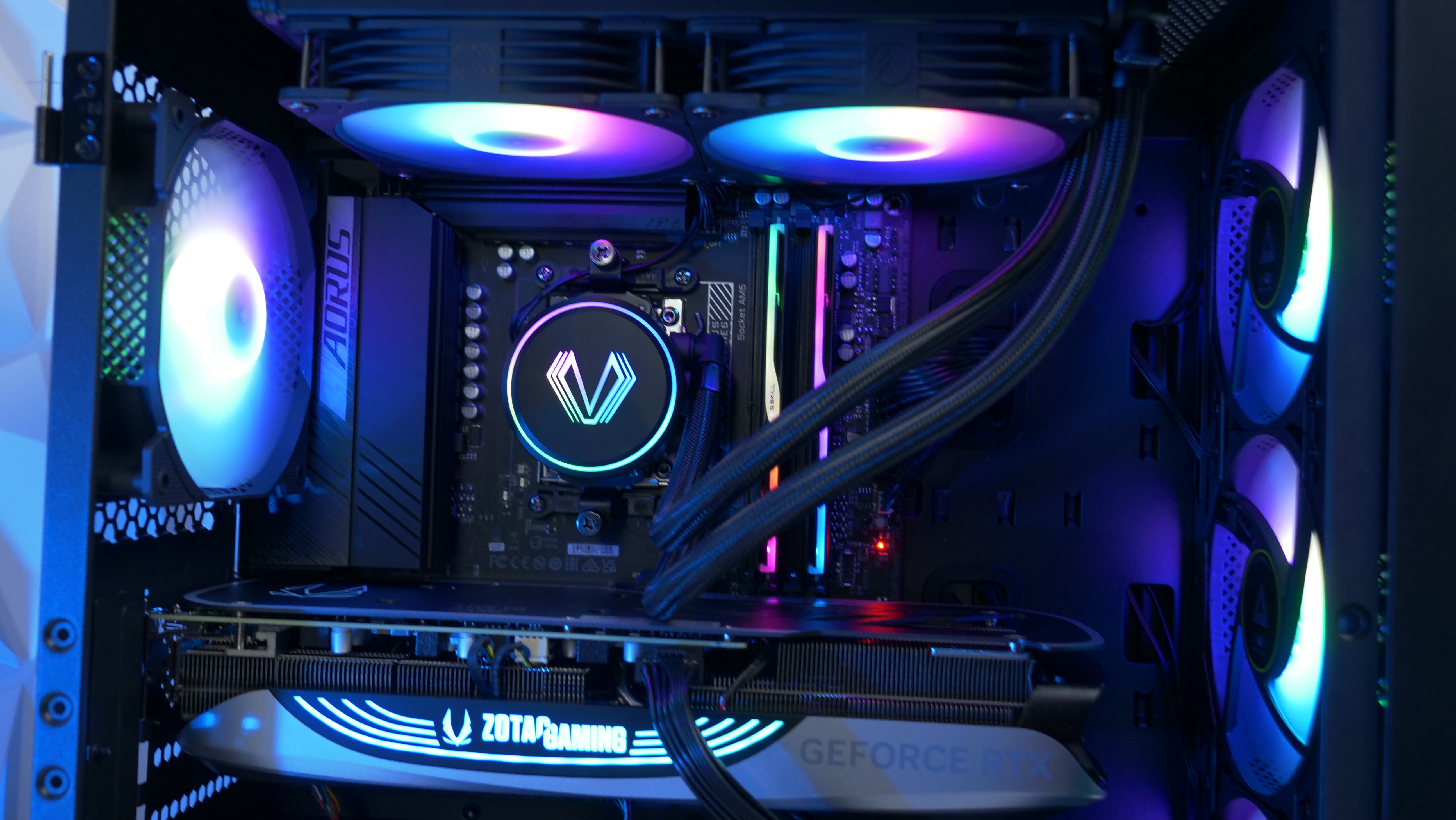 Ryzen 7 7700X + RTX 4070 Ti Gaming/Streaming PC (In Stock)