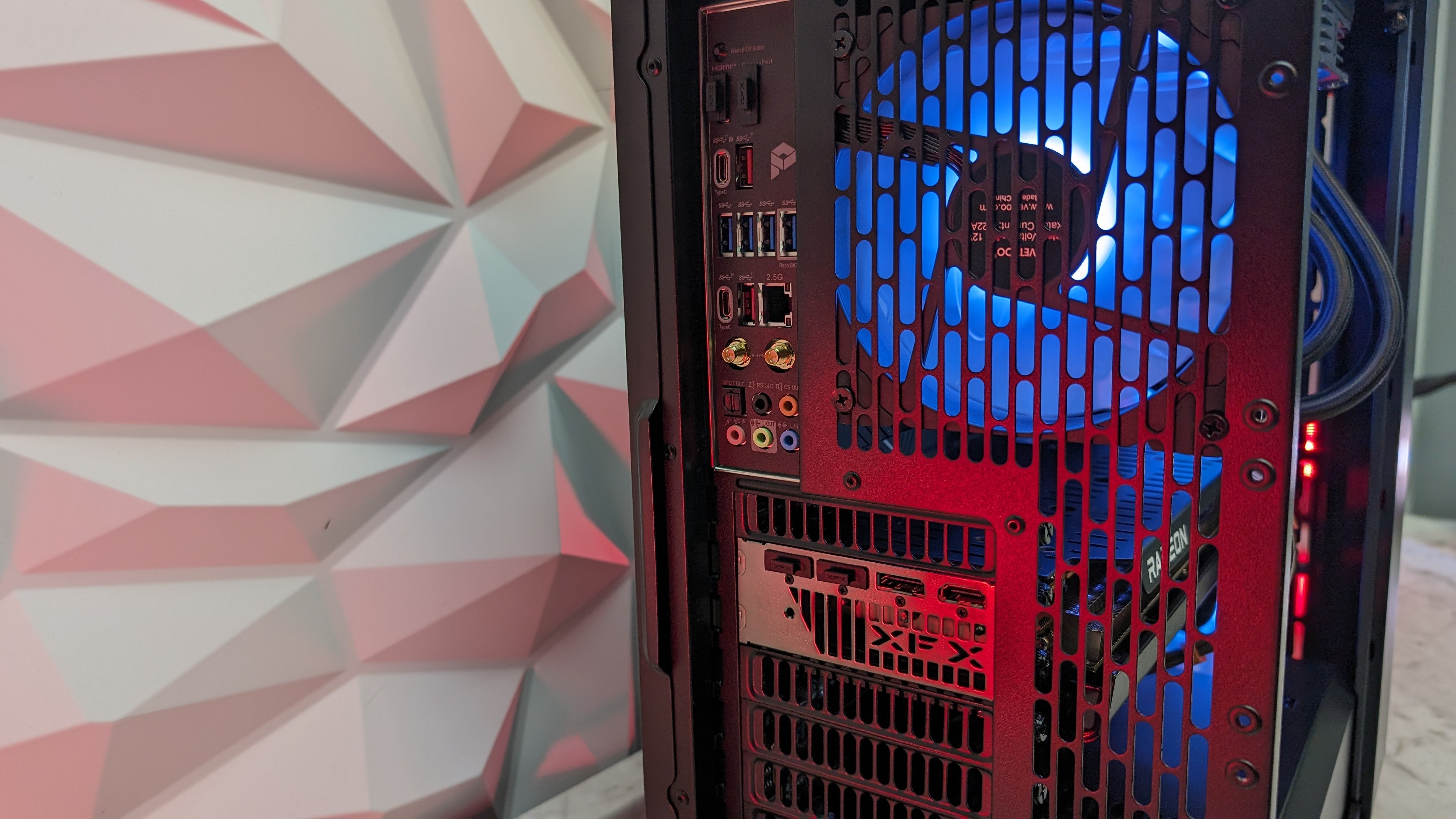 Ryzen 5 7600X + RX 7800 XT Gaming/ Streaming PC (In Stock)