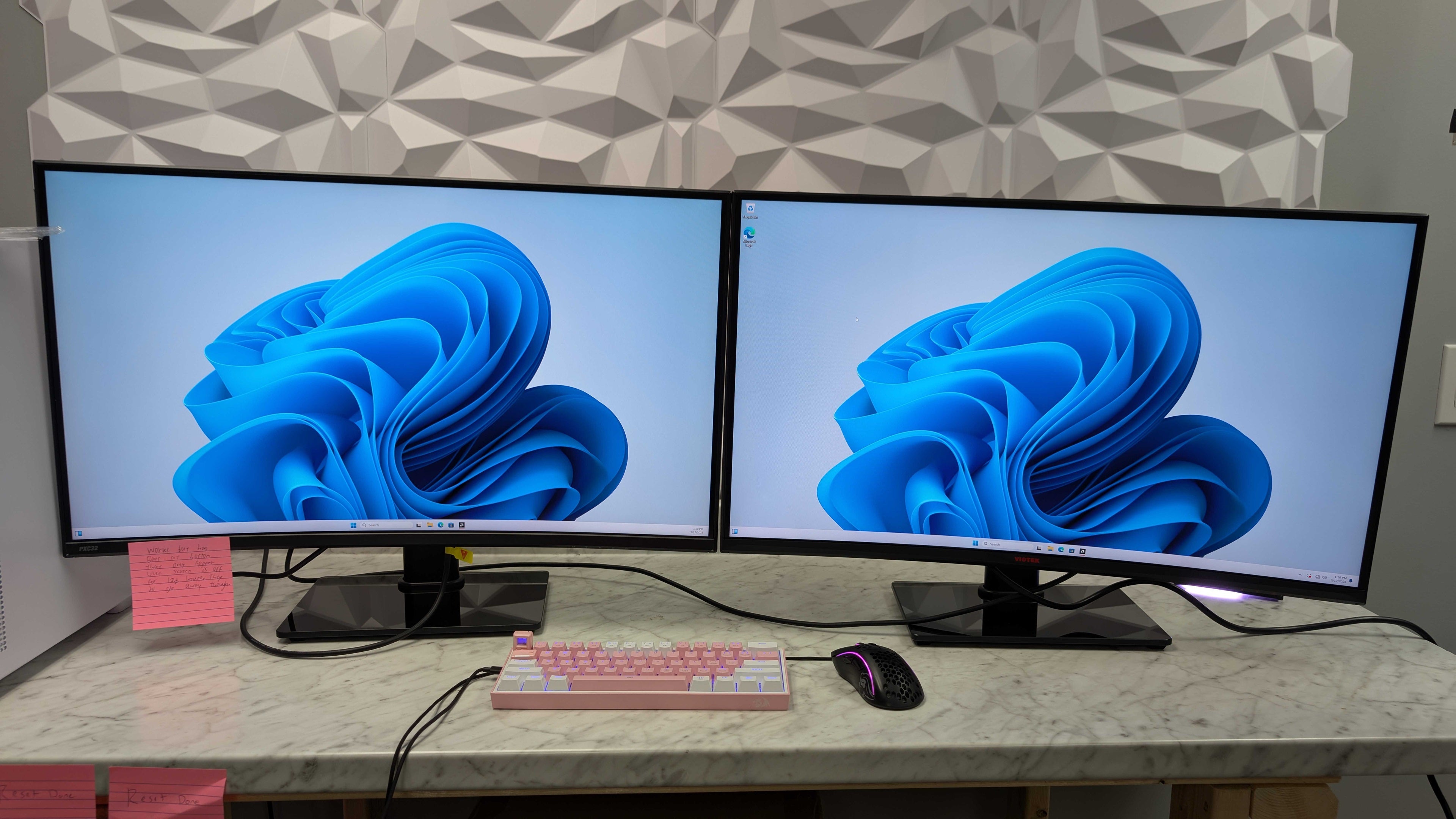 Dual 32" Curved Monitors Extra Fee (Artifact Deal)