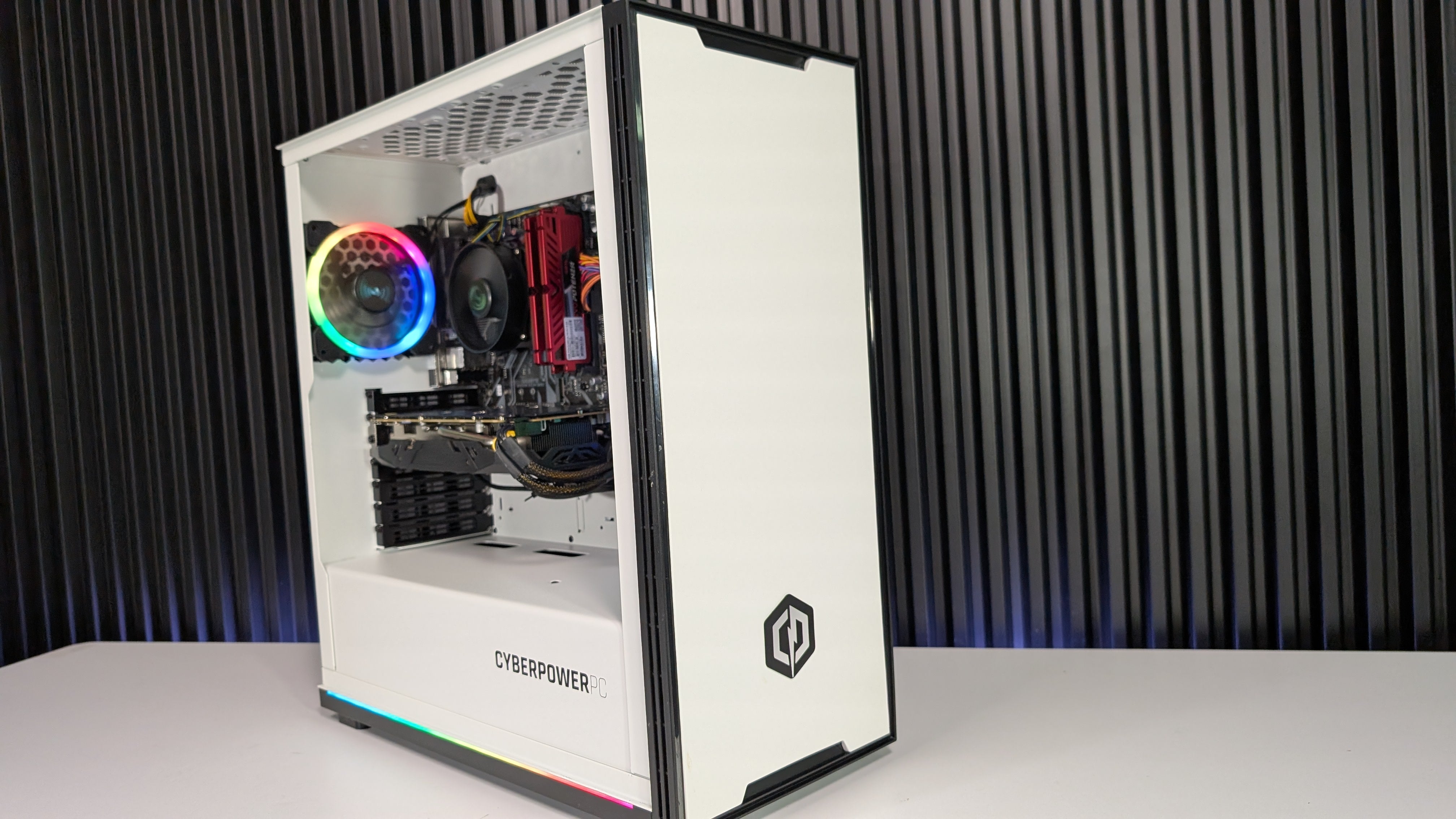 Ryzen 7 2700 + RX 580 8GB Gaming PC