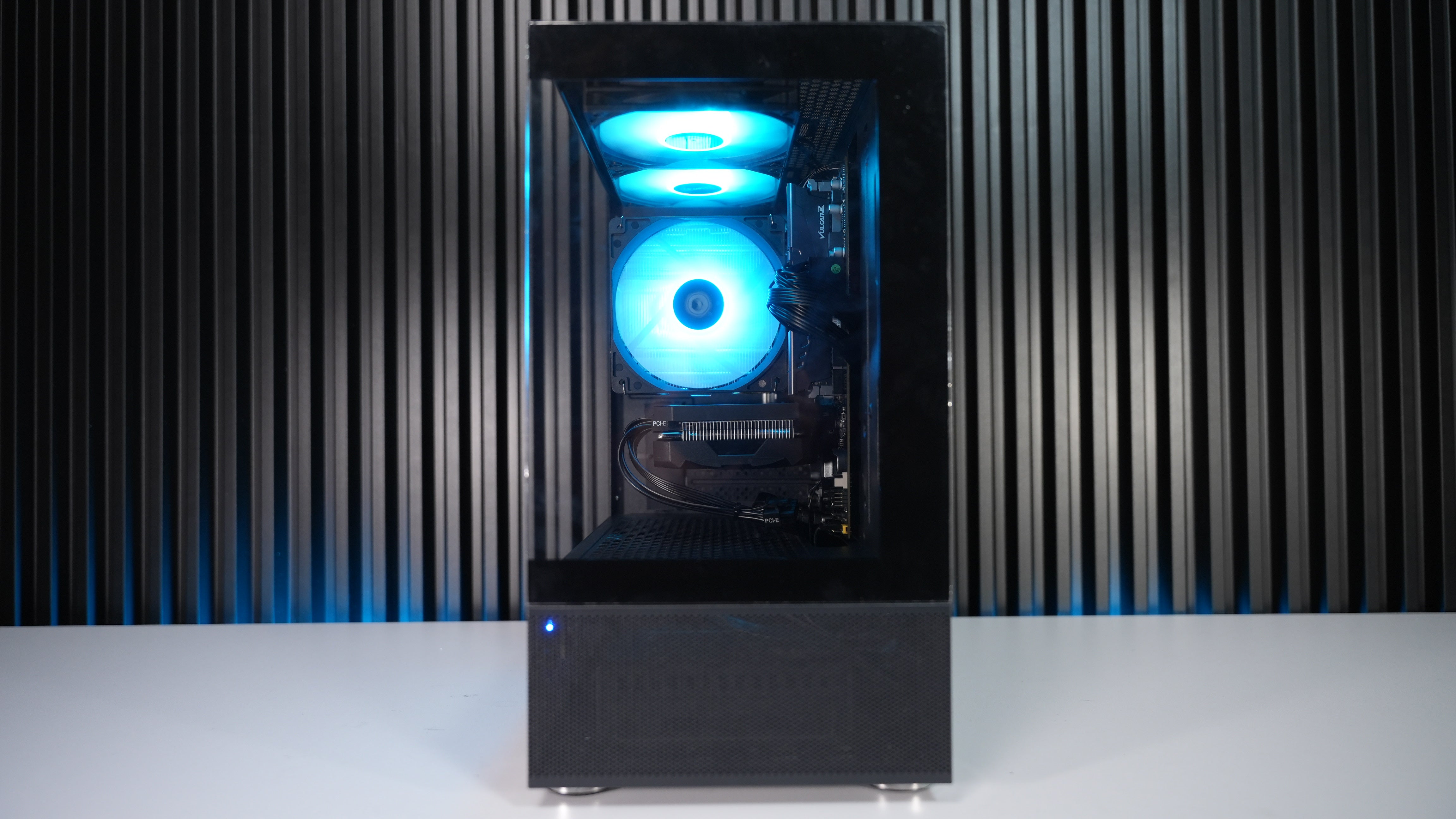 Ryzen 5 3600 + RTX 4060 Gaming PC