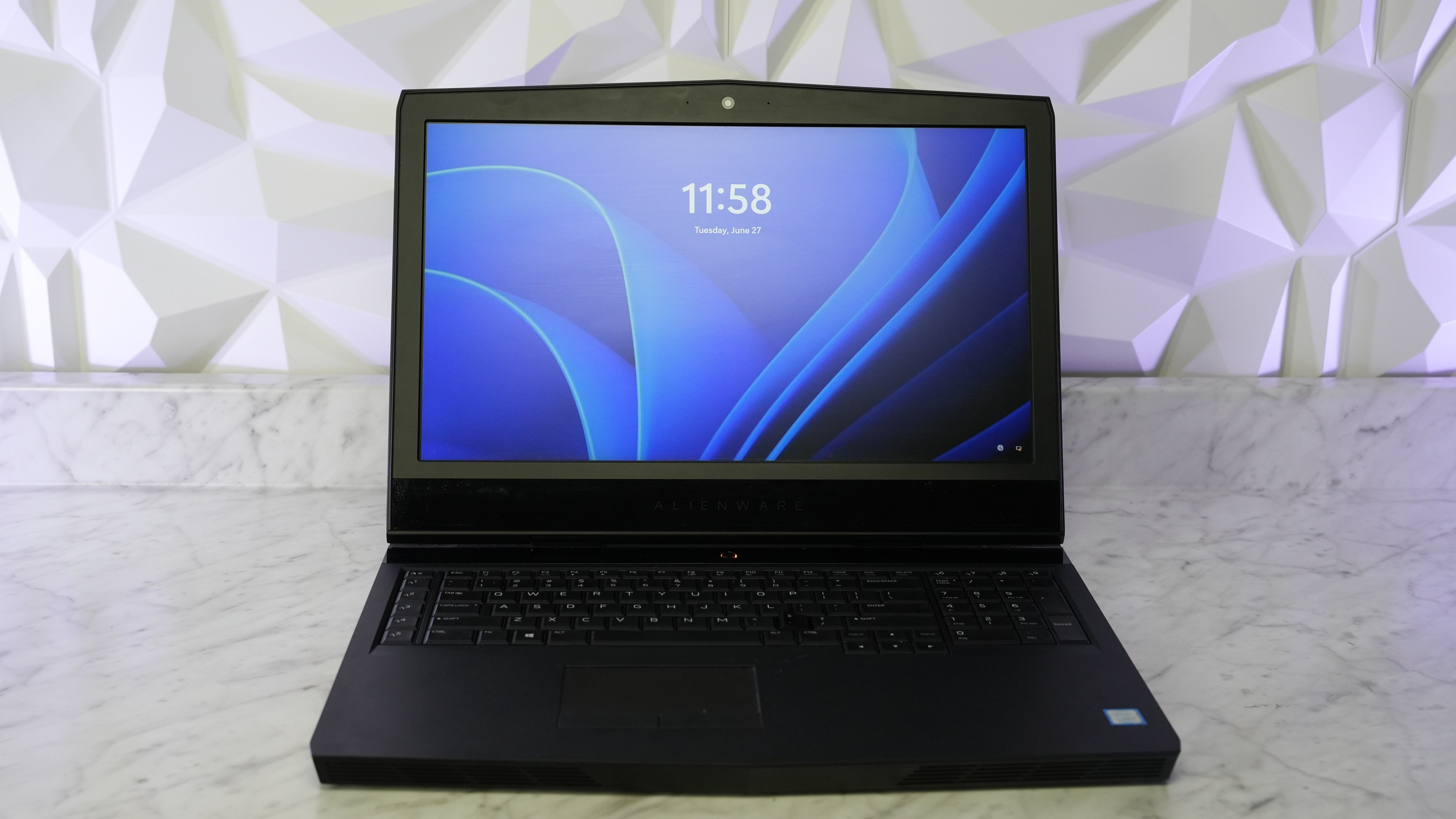Alienware R4 17- Intel i7 8750H + GTX 1070 Gaming Laptop (In Stock)