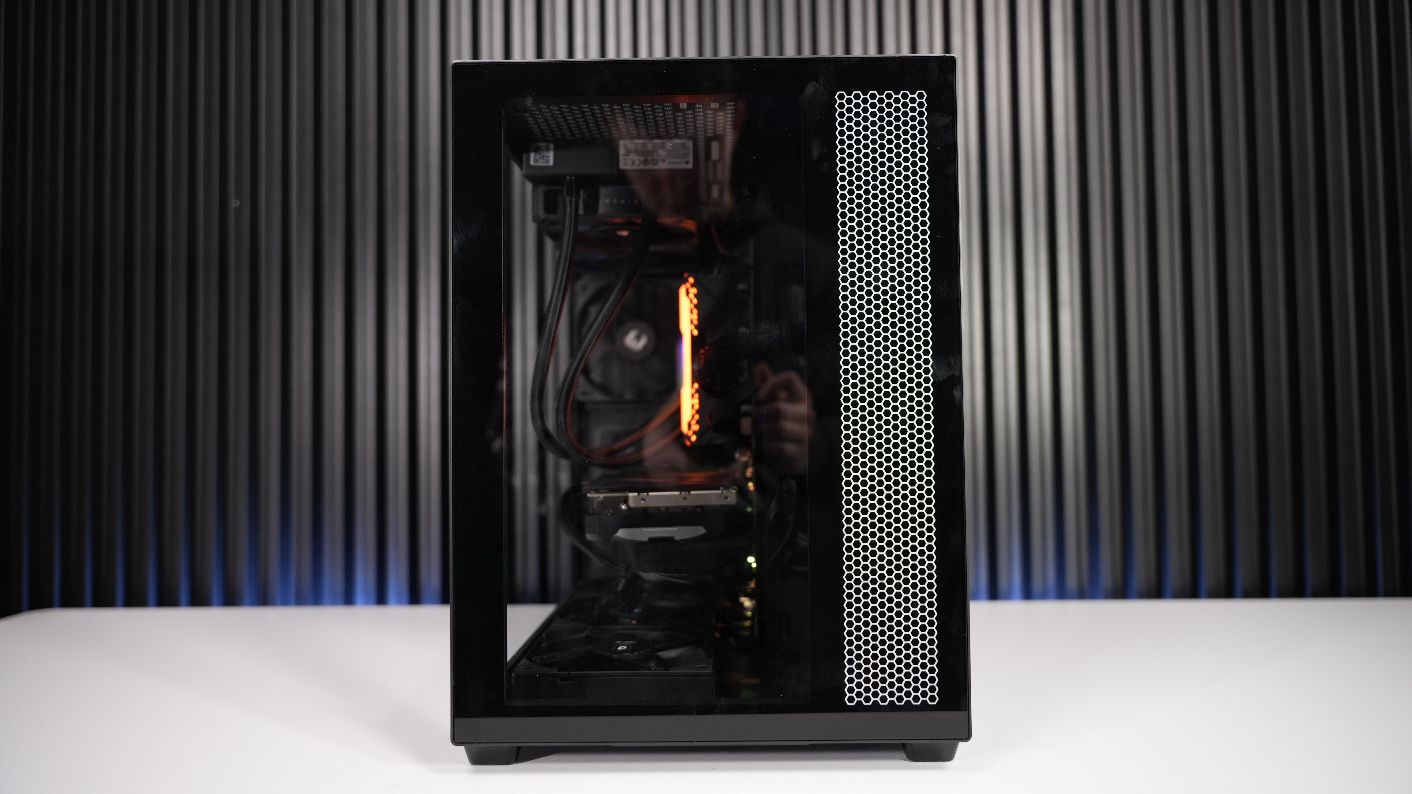 Ryzen 7 5800X + RTX 4070 Gaming/Streaming PC