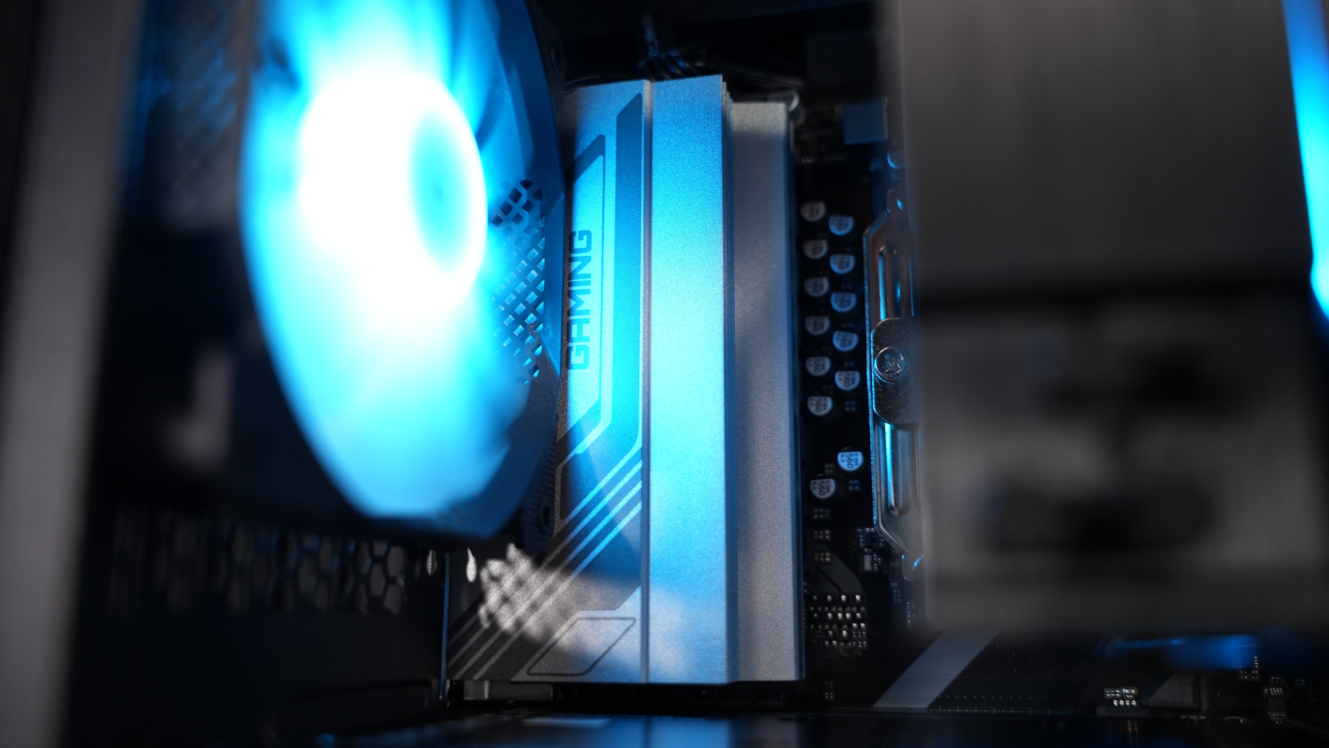 Ryzen 5 7600 + RTX 5060 Ti Gaming/Streaming PC