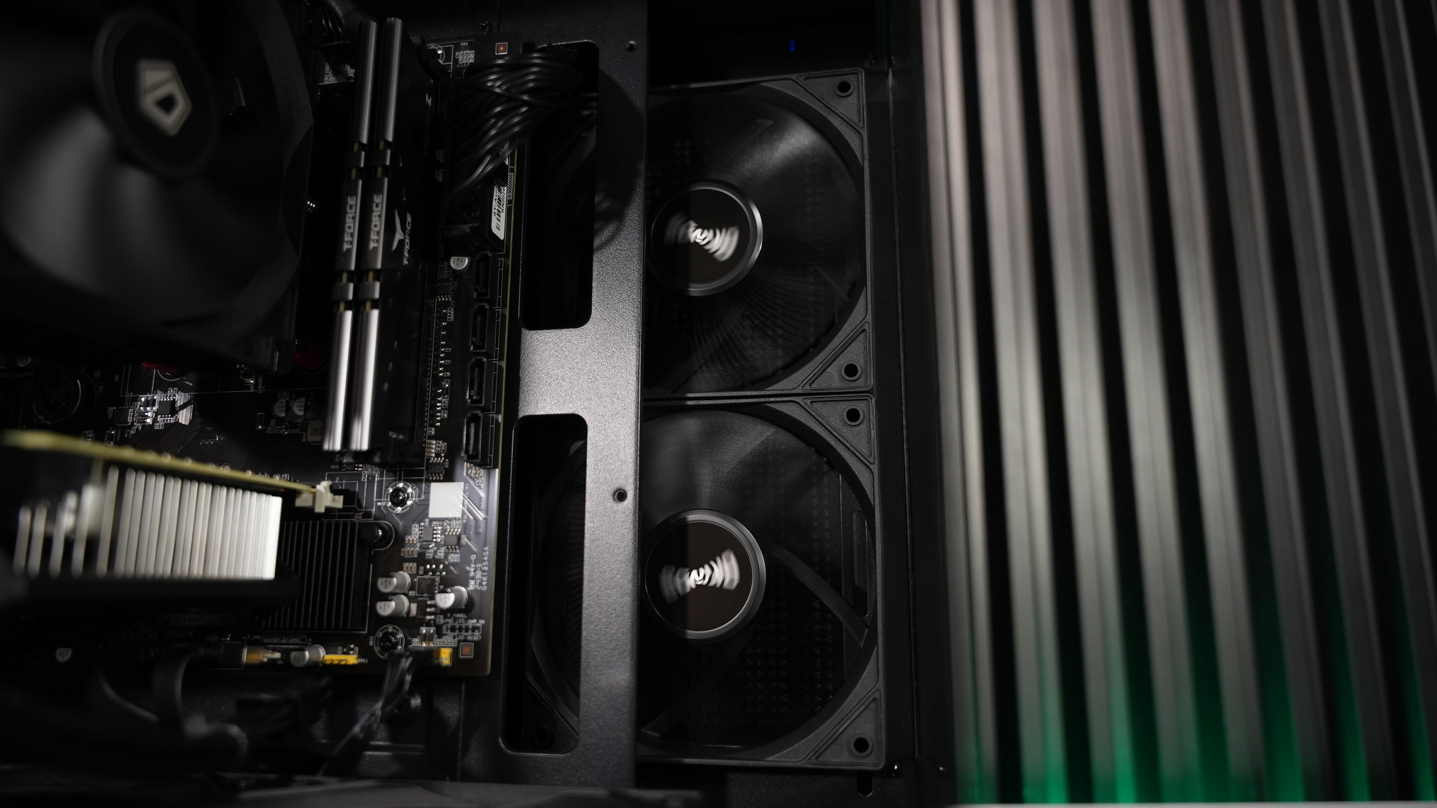 Ryzen 5 1600 + GTX 1660 Ti Gaming PC