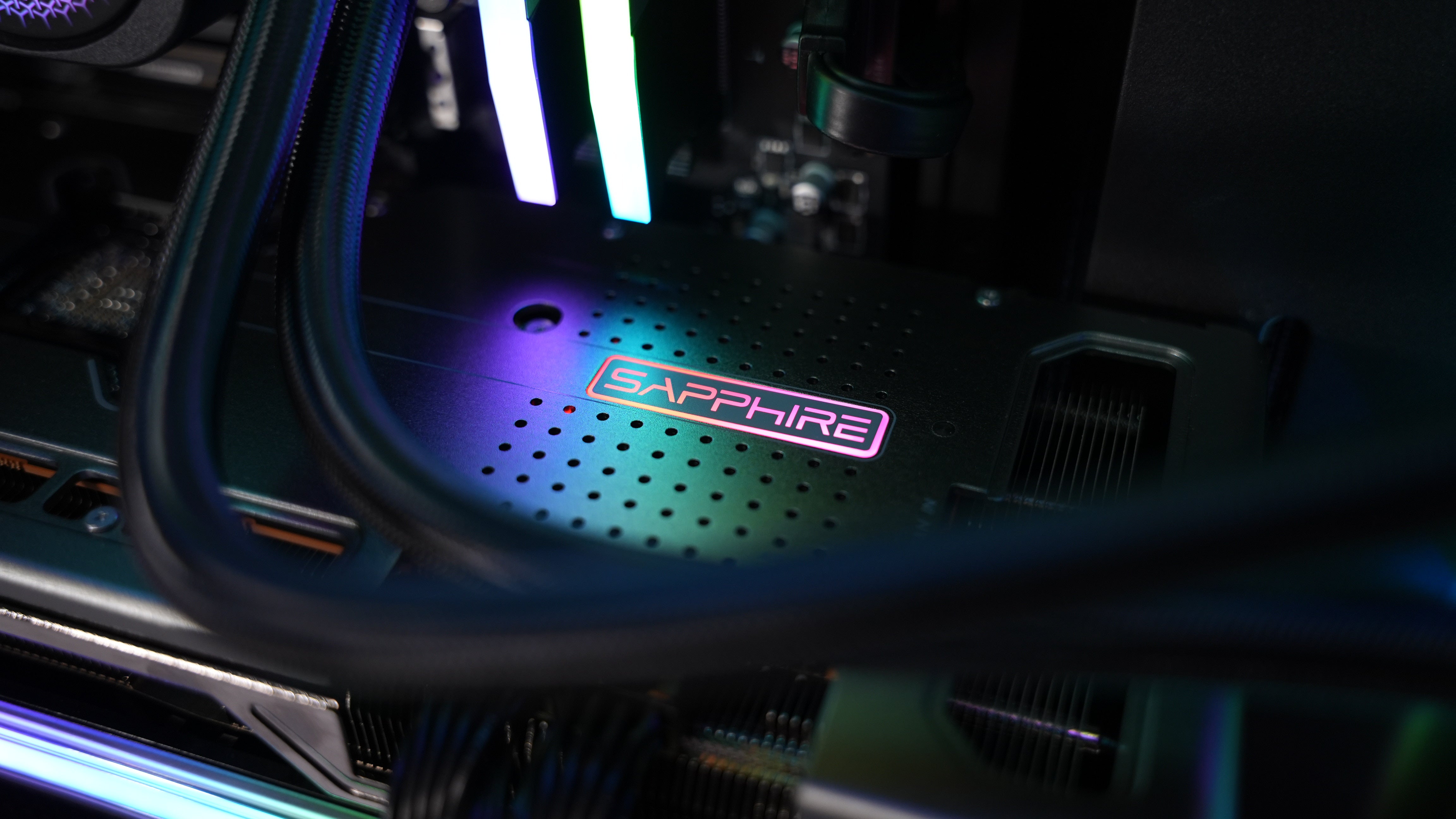 Intel i5 14600K + RX 7800XT Gaming/Streaming PC