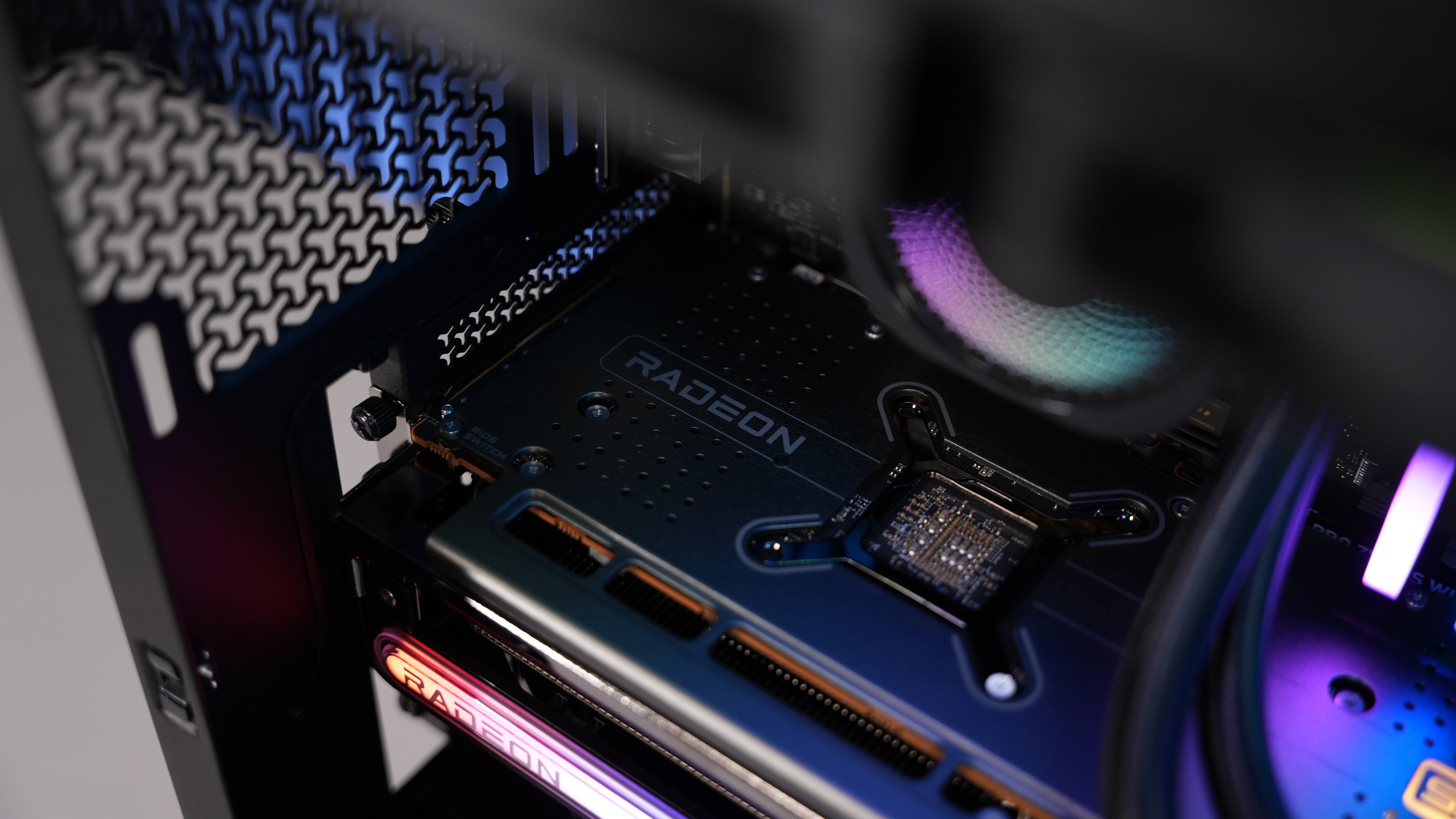 Intel i5 14600K + RX 7800XT Gaming/Streaming PC
