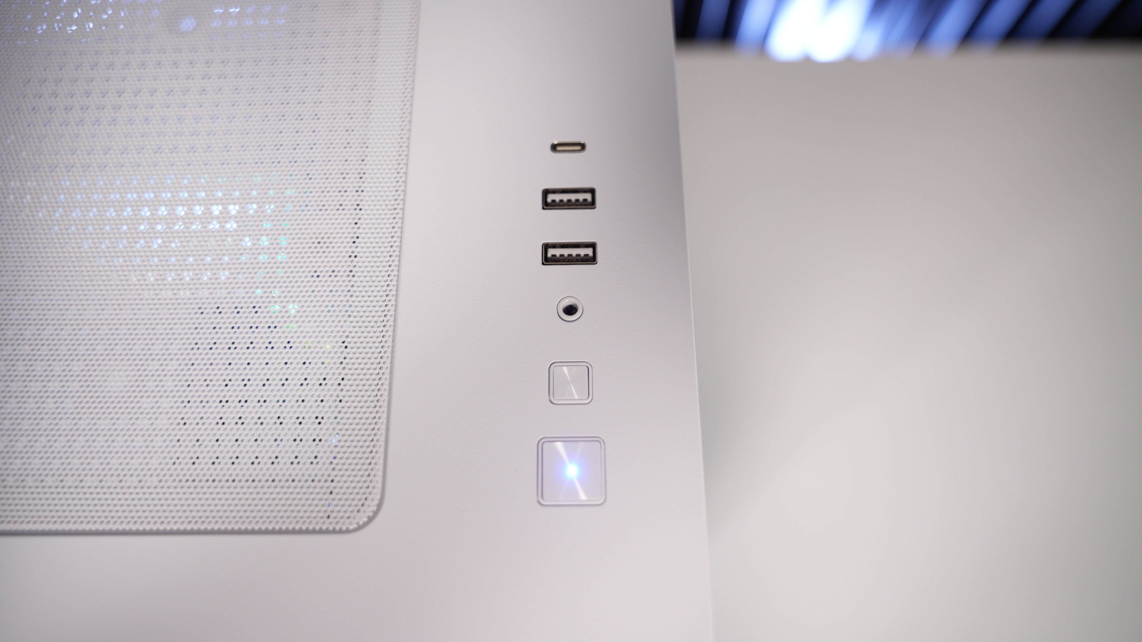 Intel i5 14400F + Intel Arc B580 Gaming PC