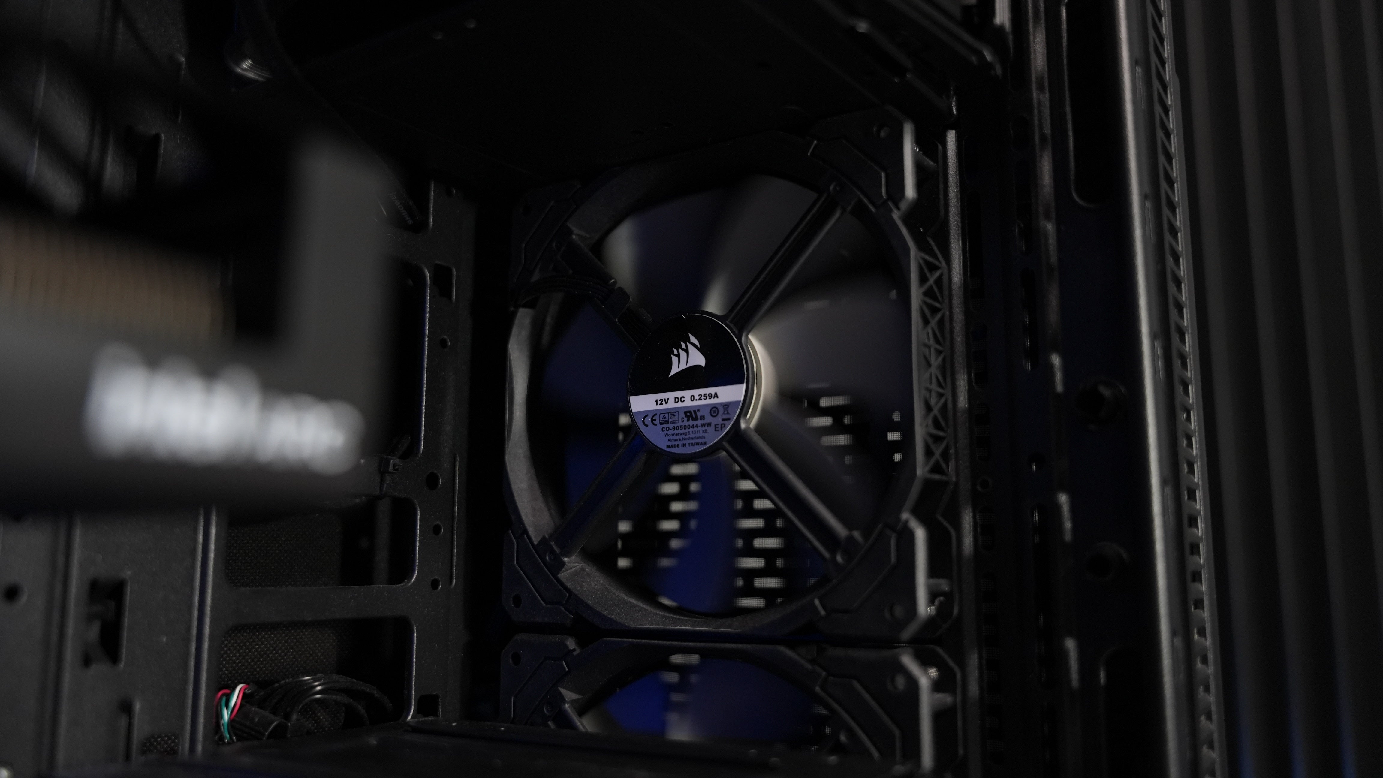 Intel i7 9700KF + Intel Arc B580 Gaming PC