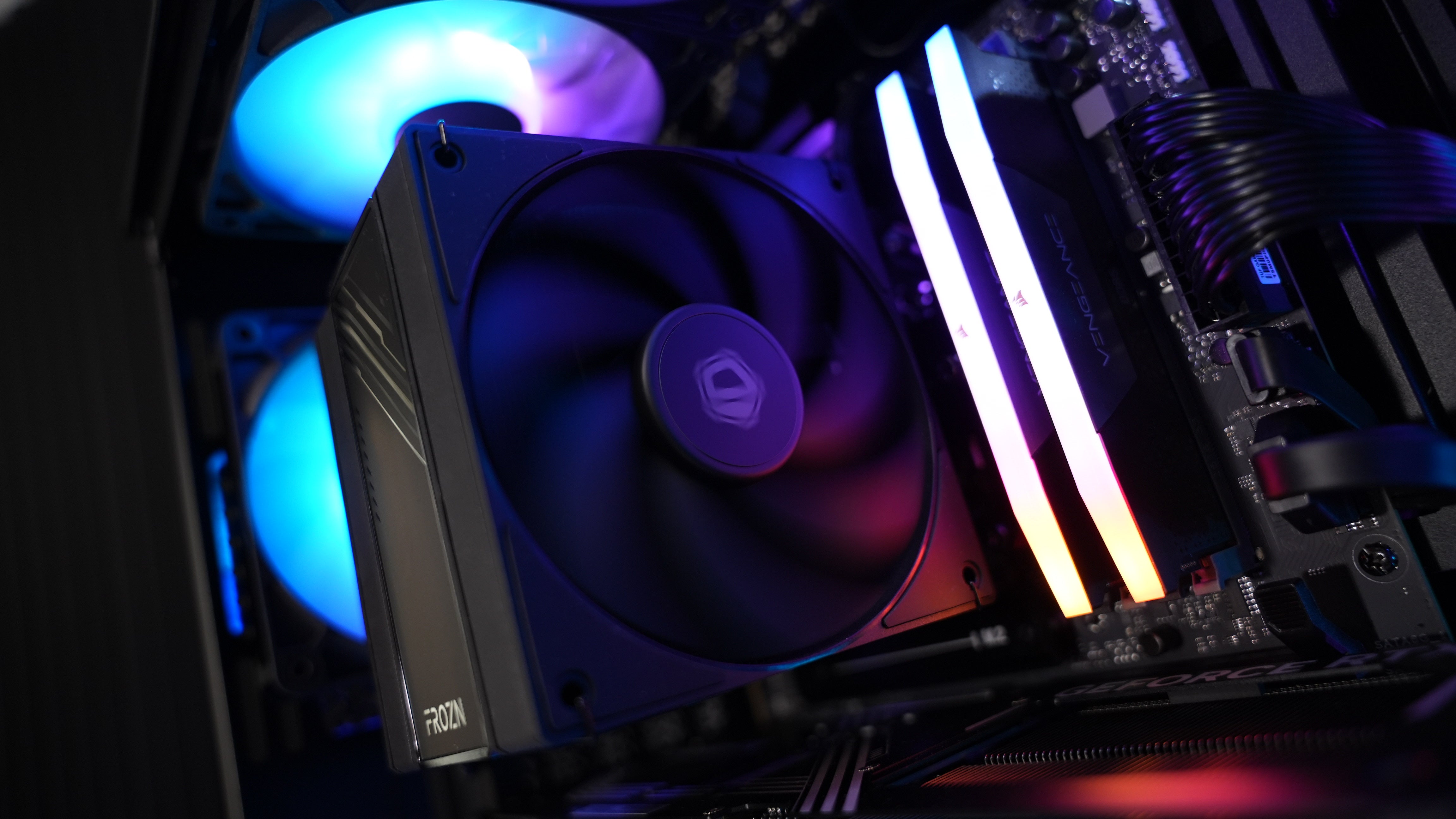 Ryzen 5 9600X + RTX 5070 Gaming/Streaming PC