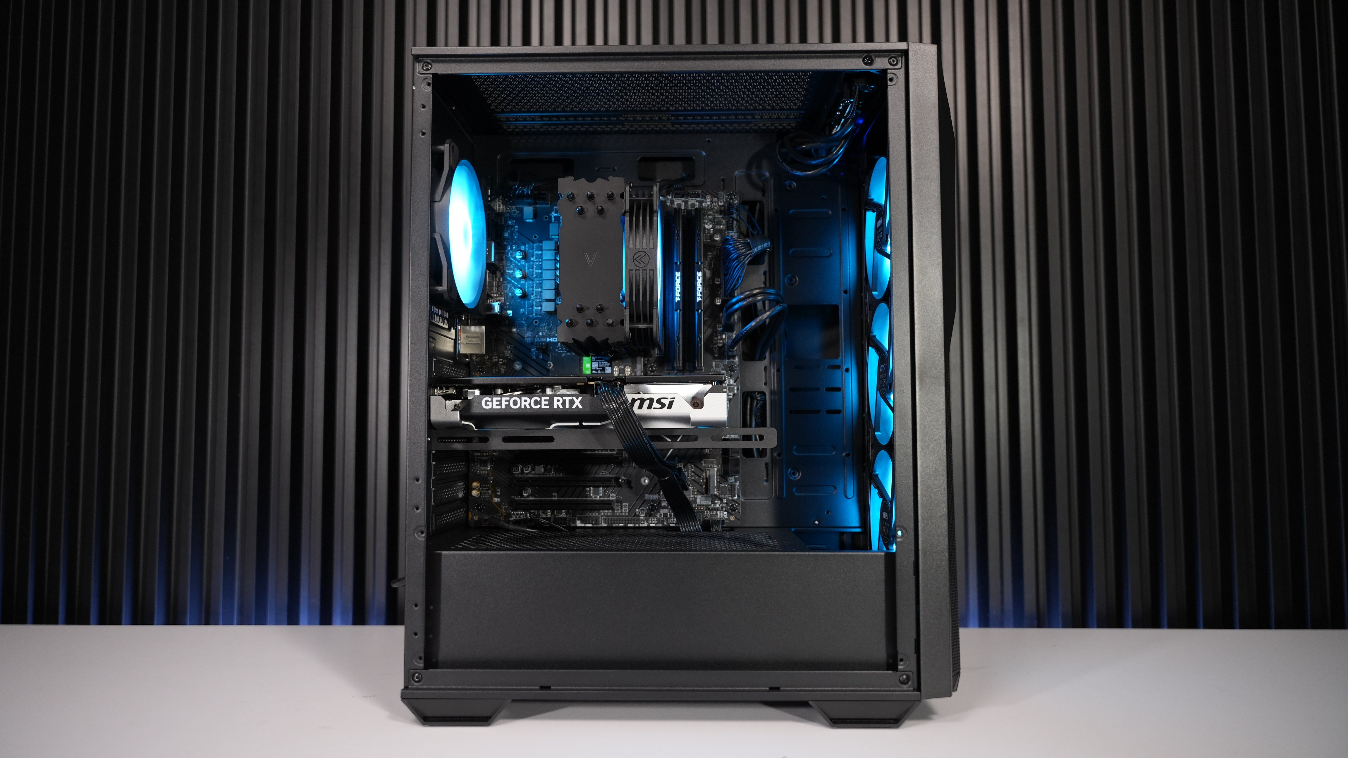 Intel i7 14700F + RTX 5060Ti 16GB Gaming PC