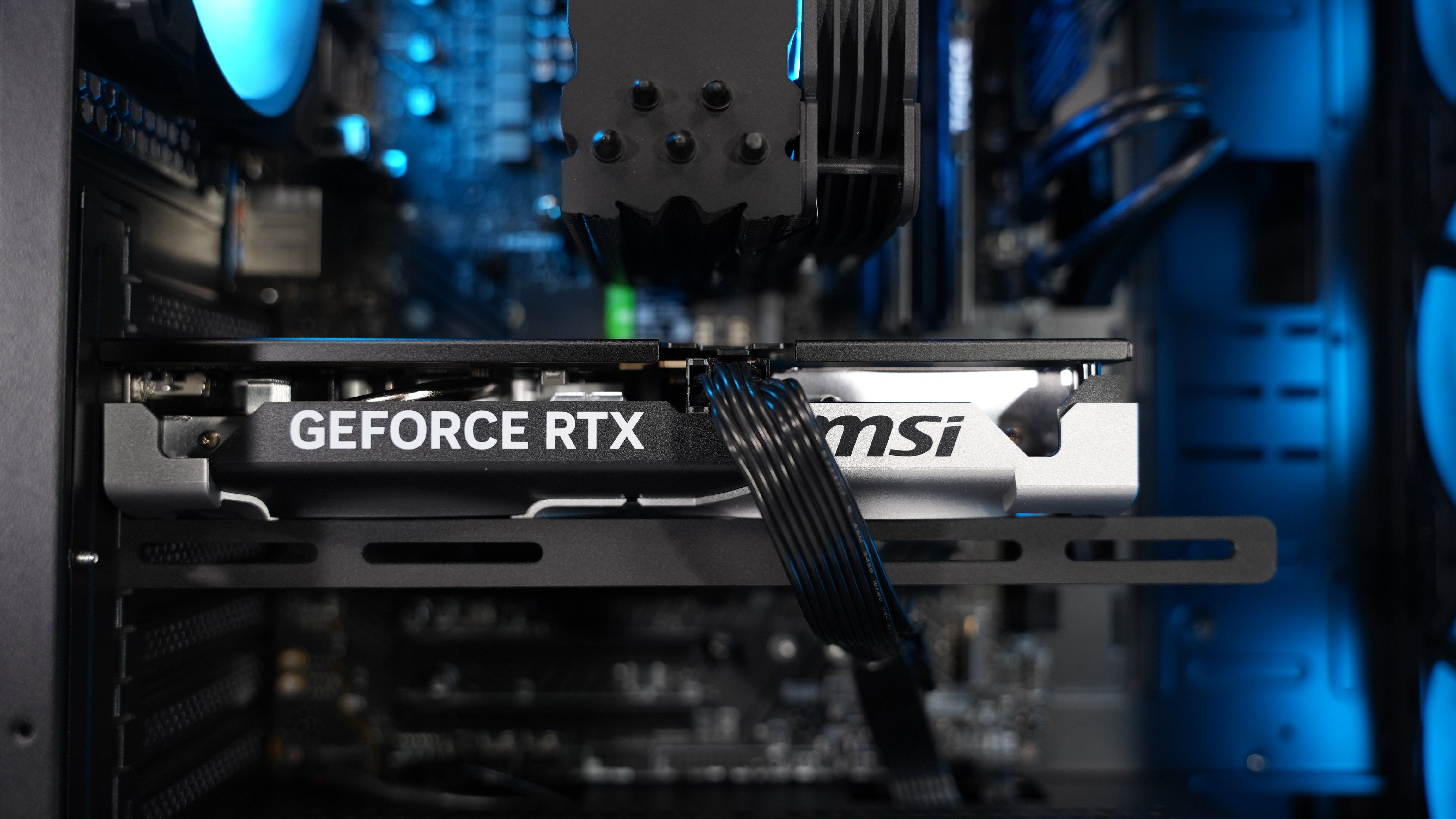 Intel i7 14700F + RTX 5060Ti 16GB Gaming PC