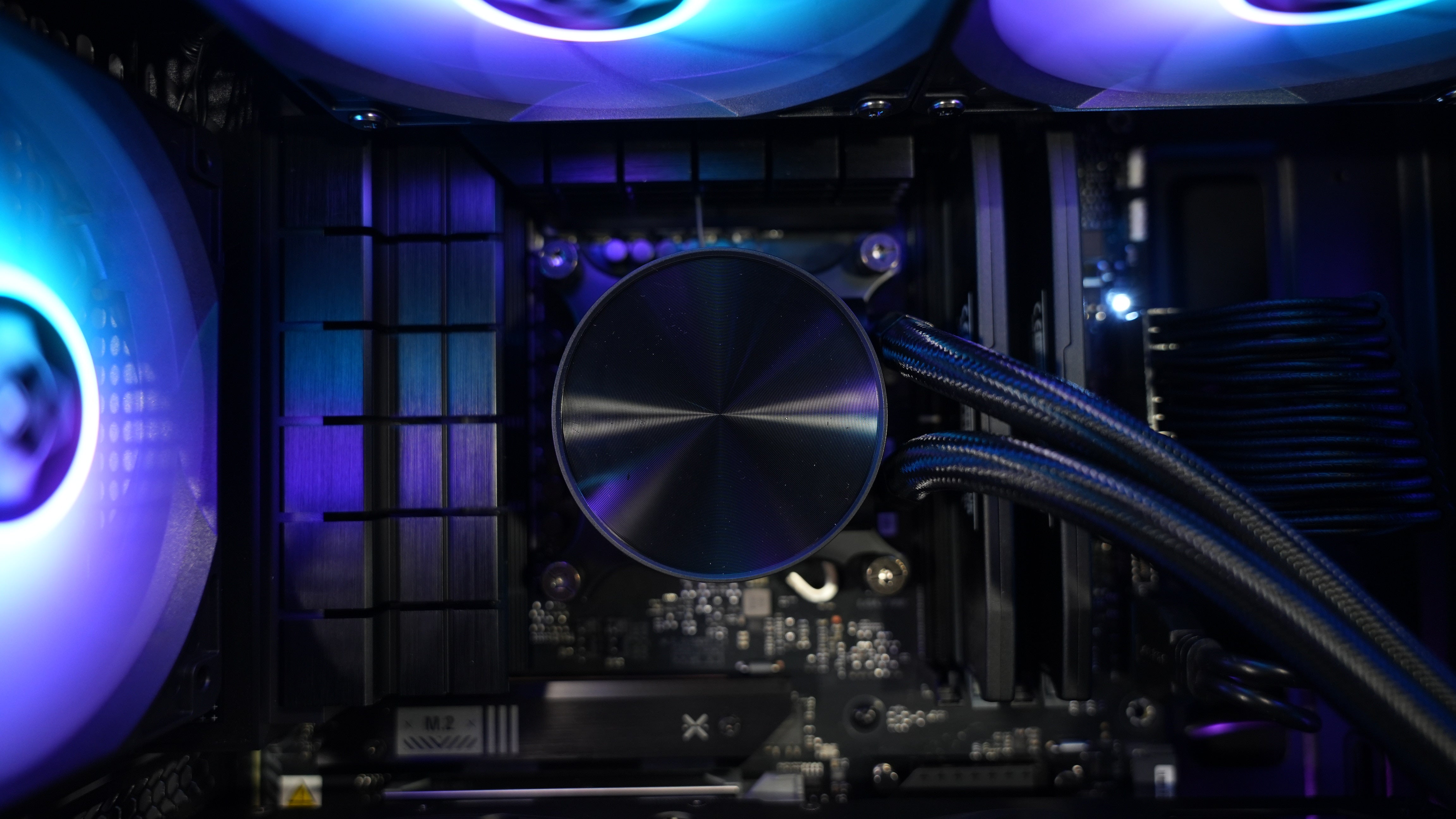 Intel i5 12600K + RTX 5070 Gaming/Streaming PC