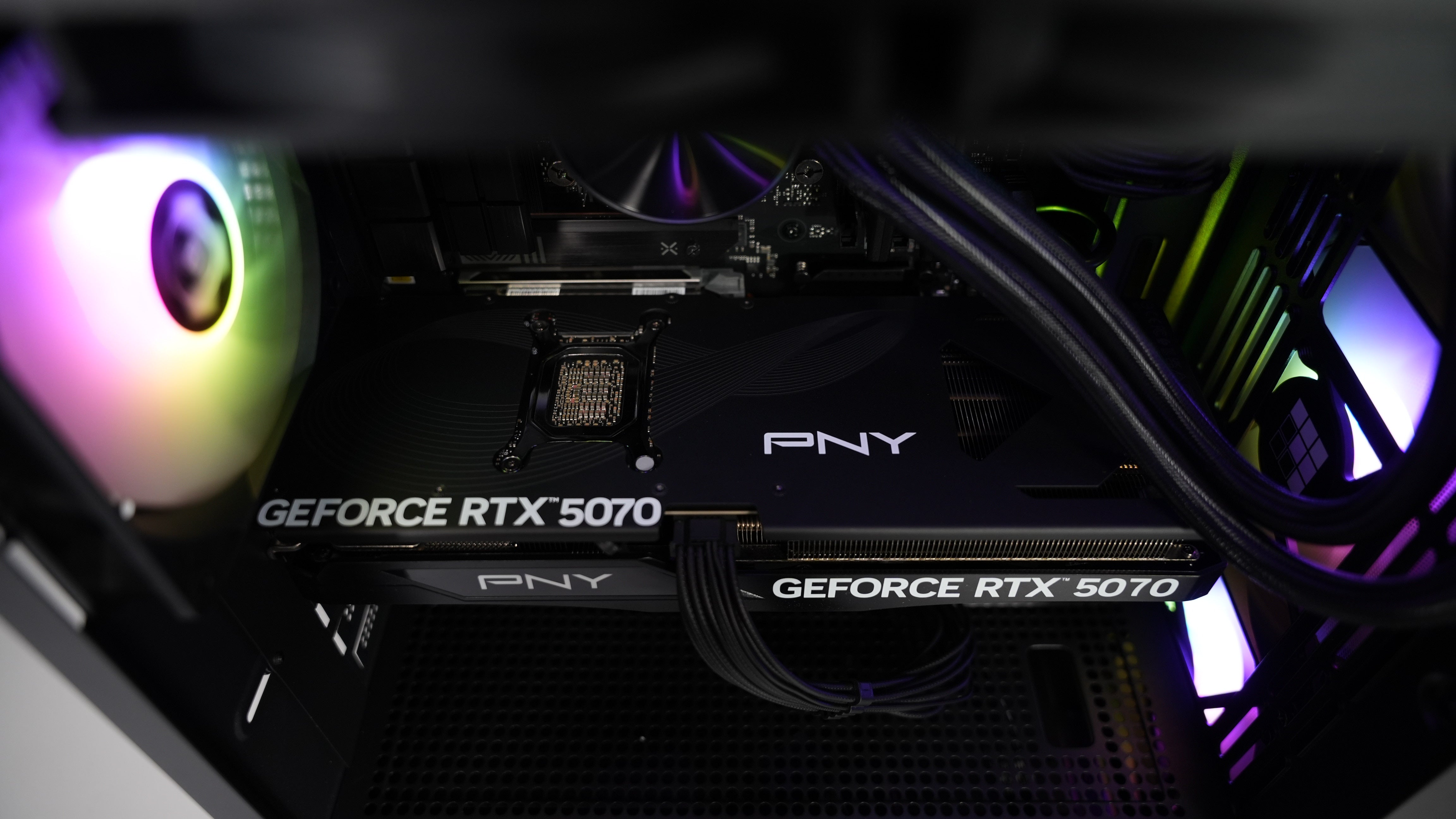Intel i5 12600K + RTX 5070 Gaming/Streaming PC