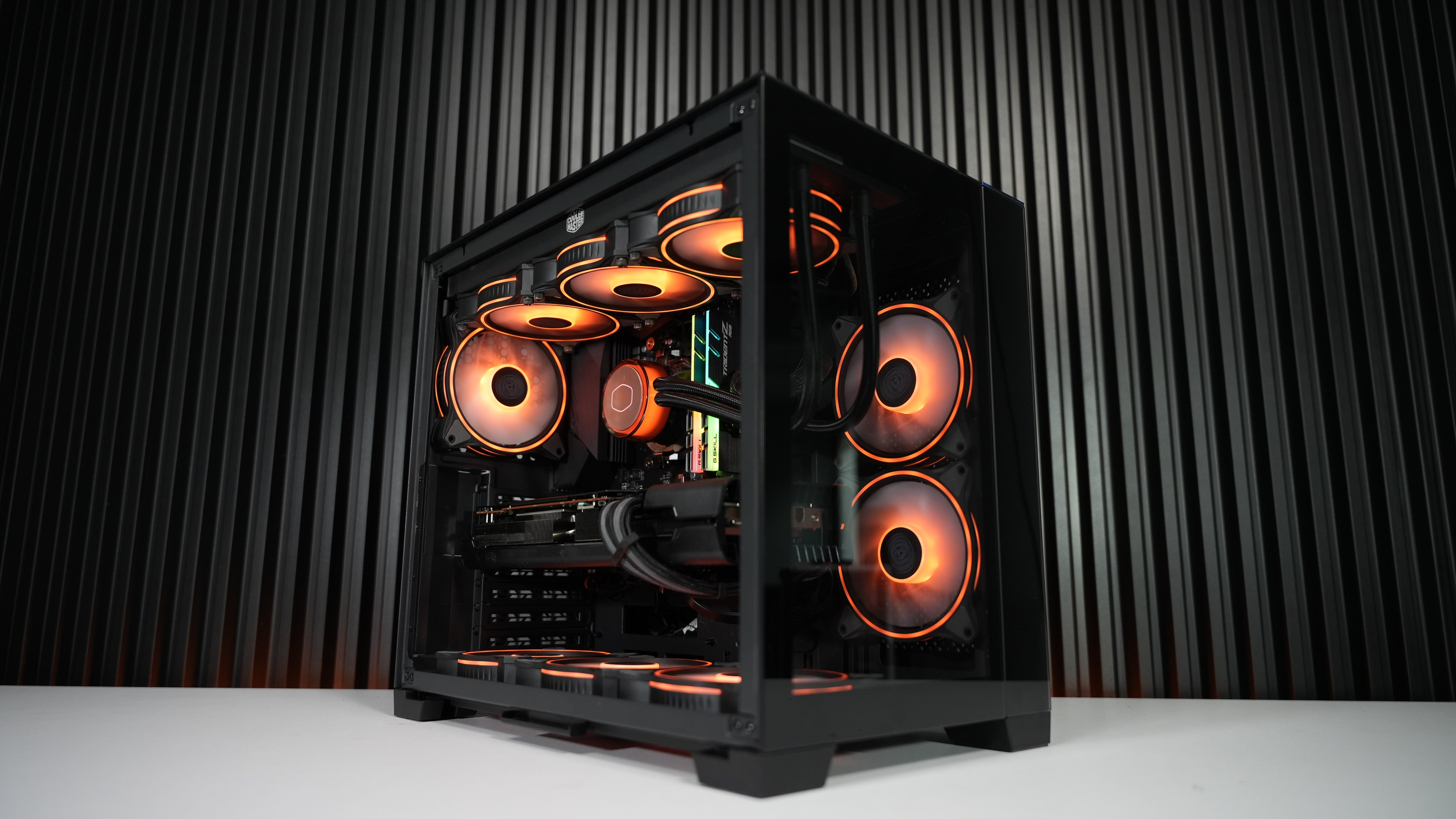 Ryzen 7 5800X + RX 6800 Gaming PC