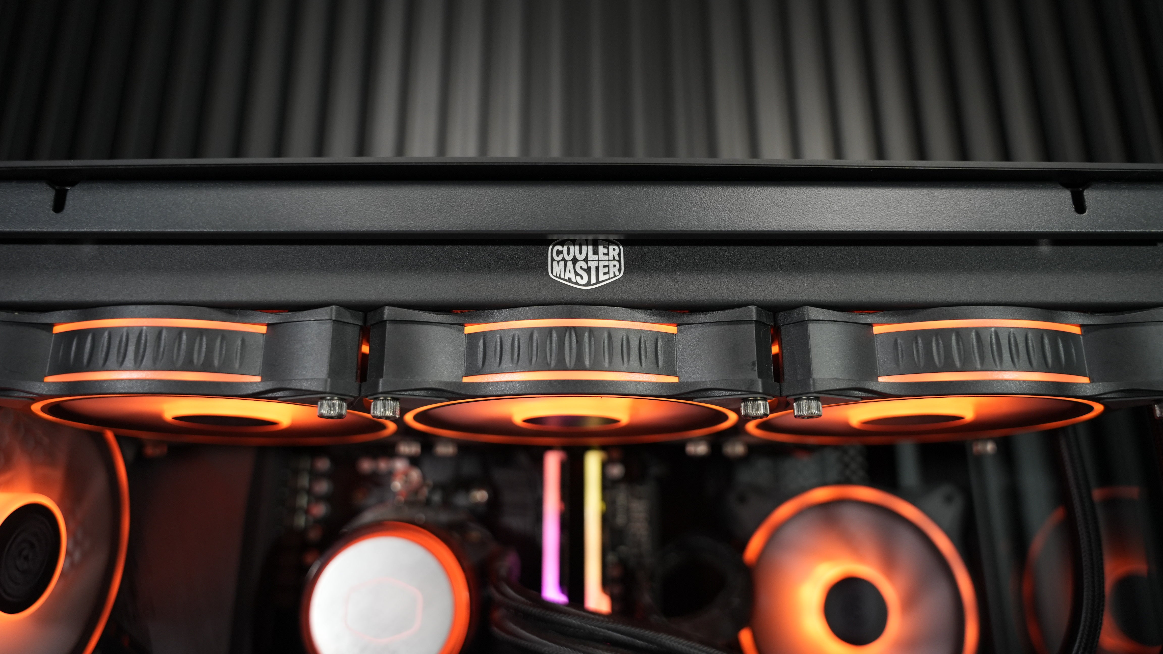 Ryzen 7 5800X + RX 6800 Gaming PC