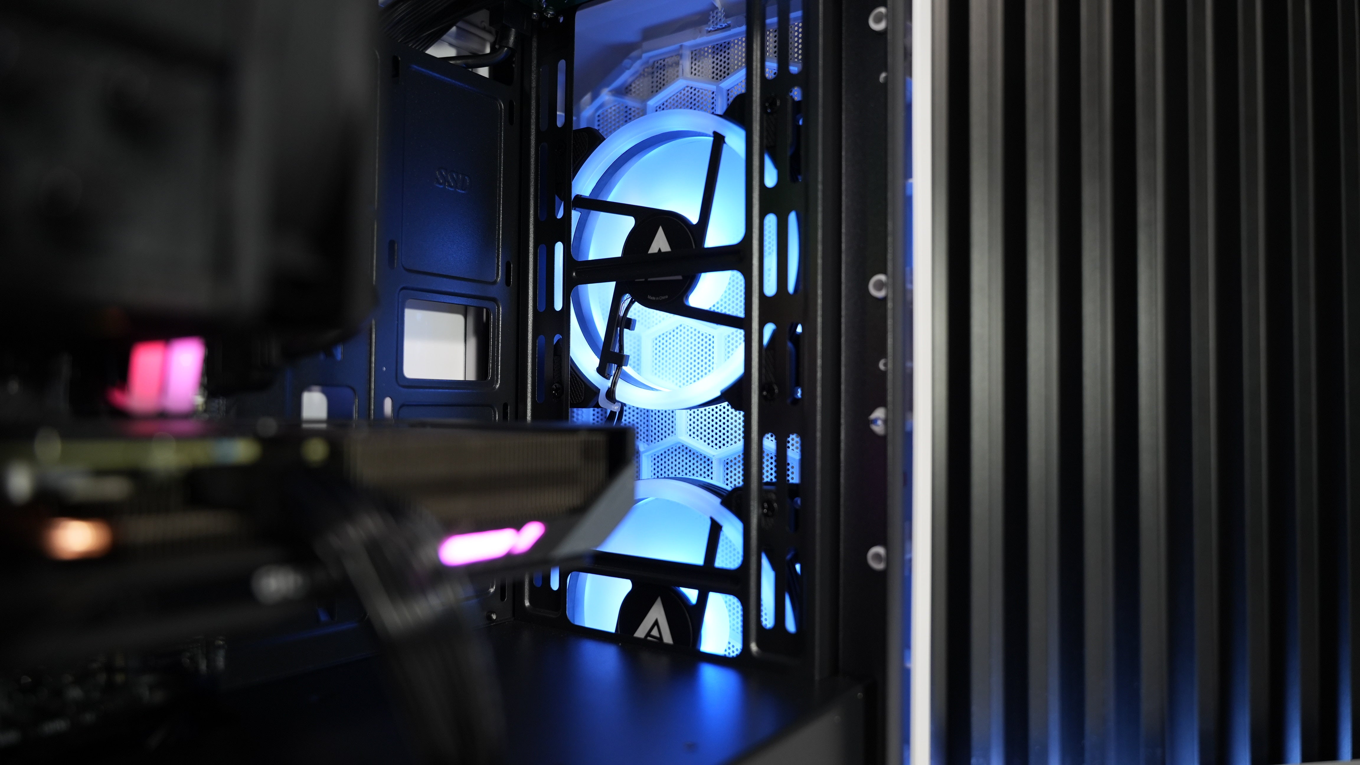 Intel i5 12400F + RX 9060XT Gaming PC