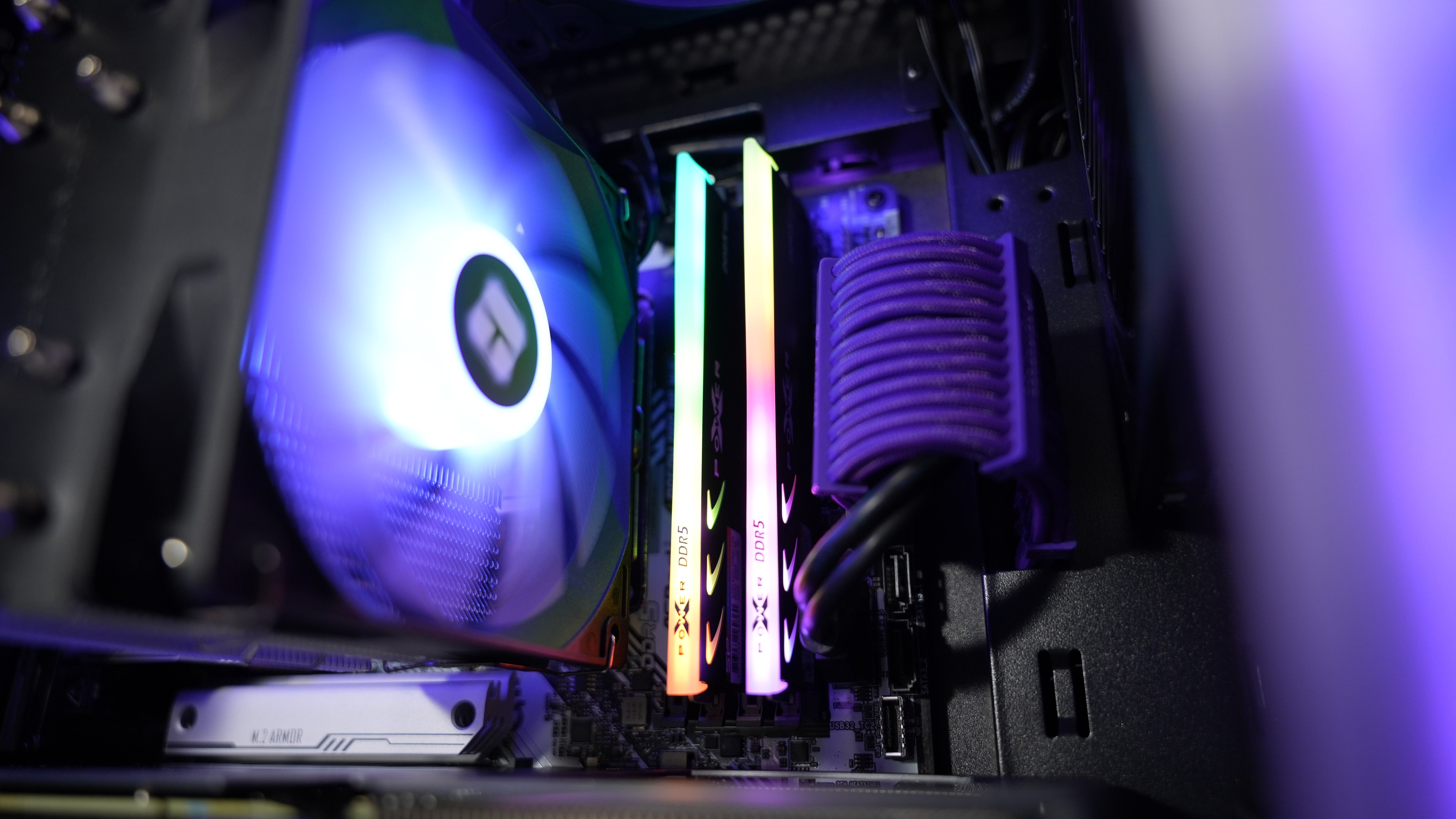 Ryzen 5 9600X + RX 9060XT Gaming/Streaming PC