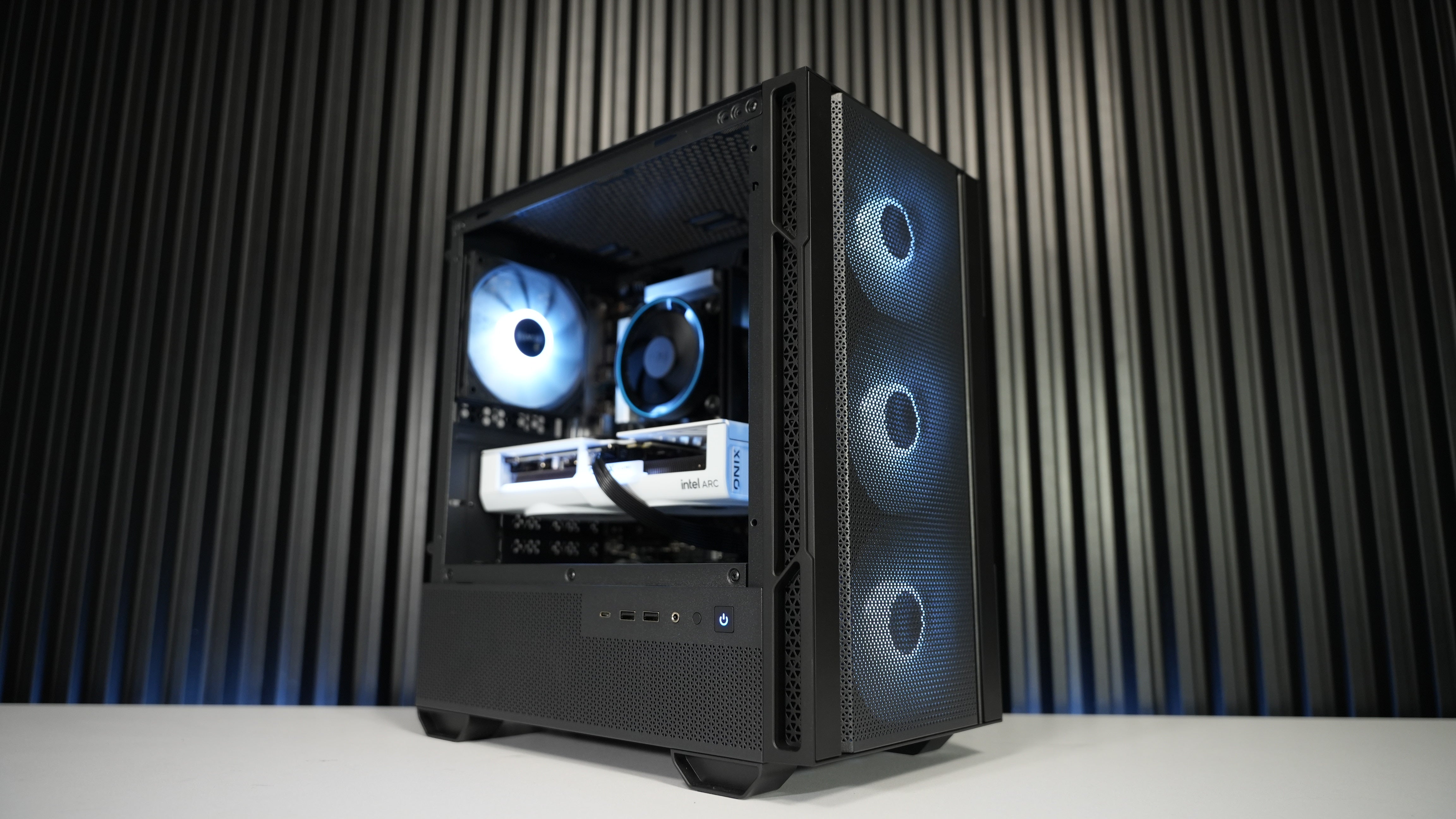 Intel Core Ultra 225F + Arc B580 Gaming PC