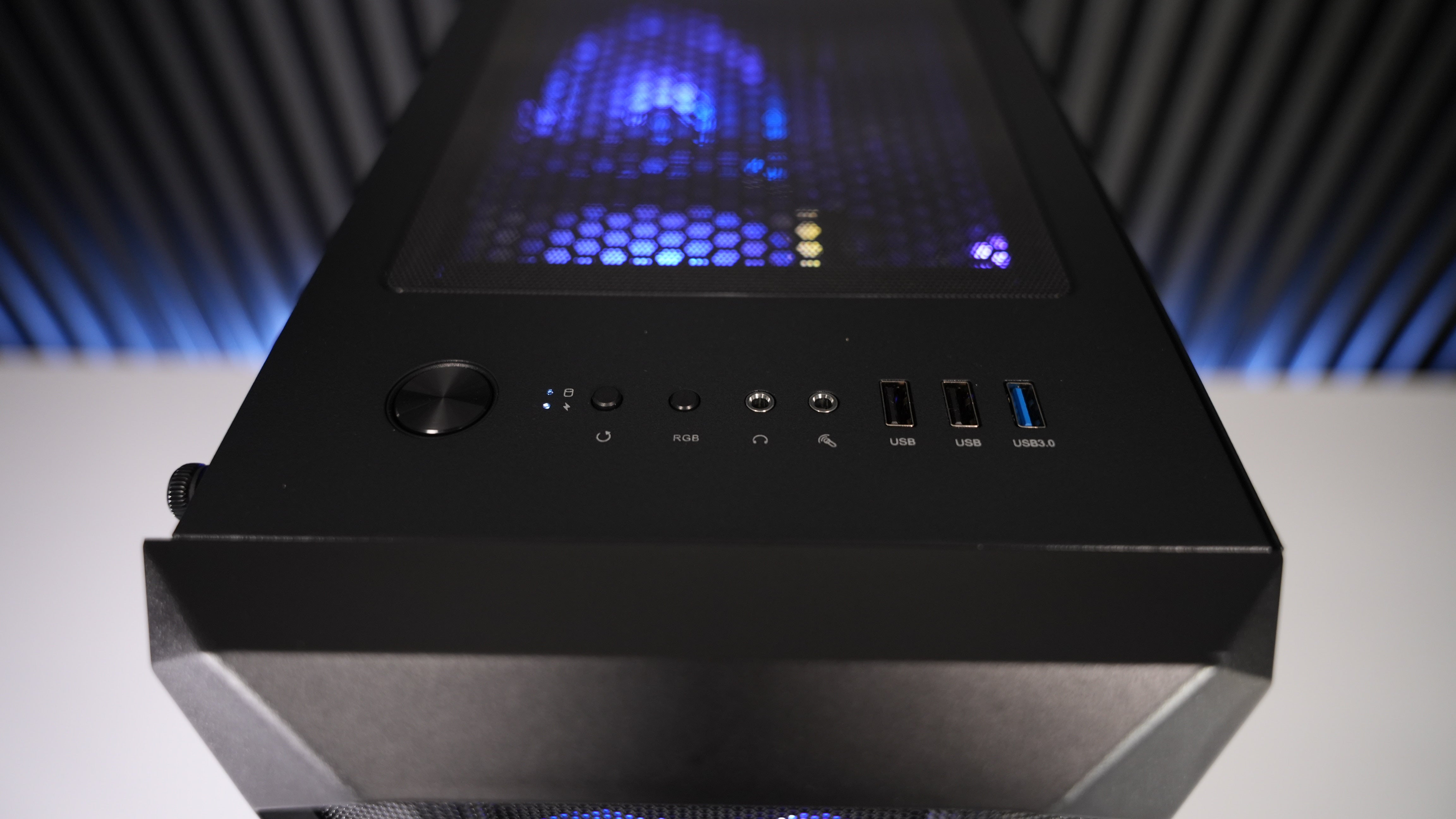 Ryzen 5 9600X + RX 9060XT 16GB Gaming/Streaming PC