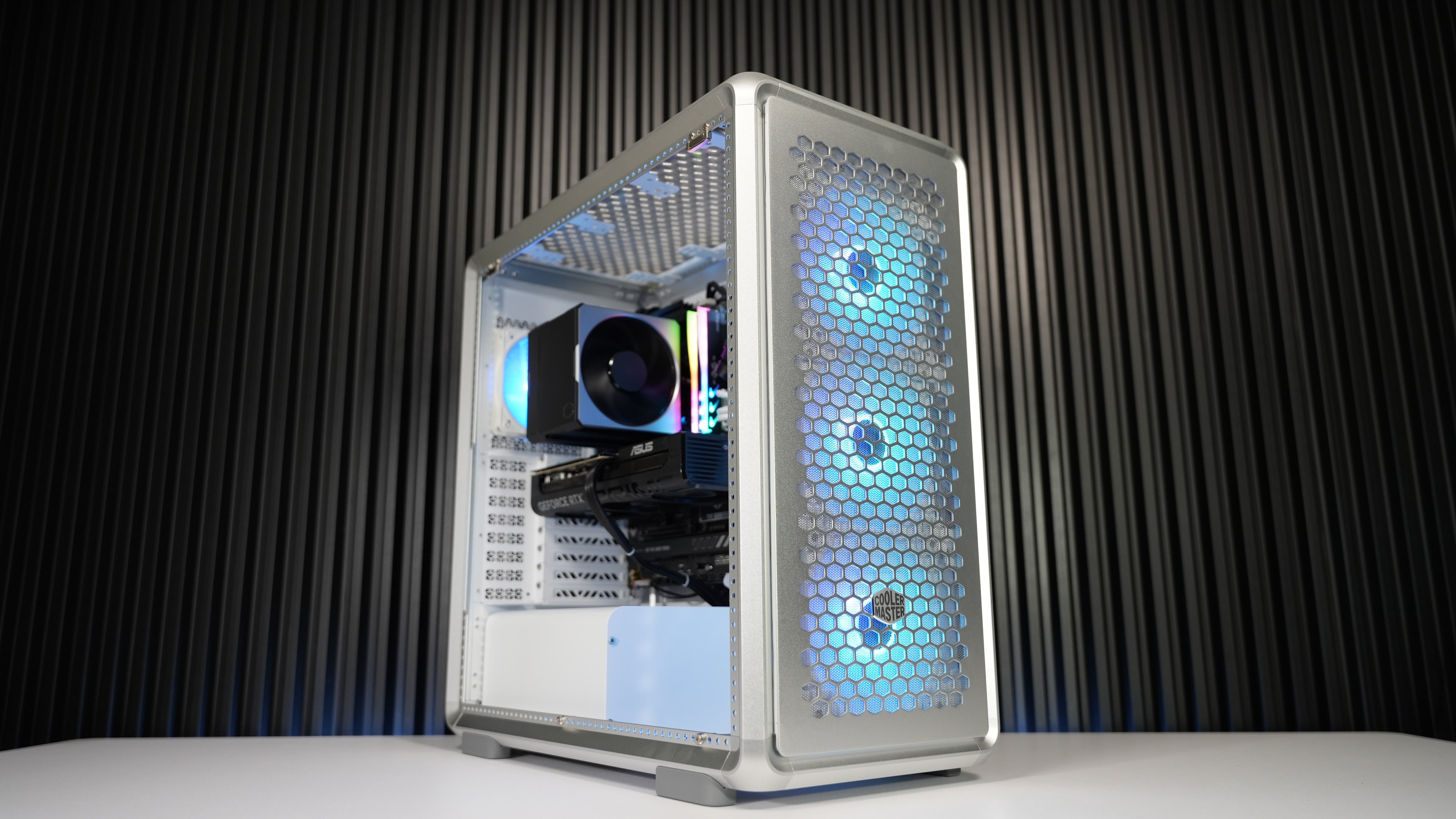 Ryzen 7 7800X3D + RTX 5070 Gaming/Streaming PC