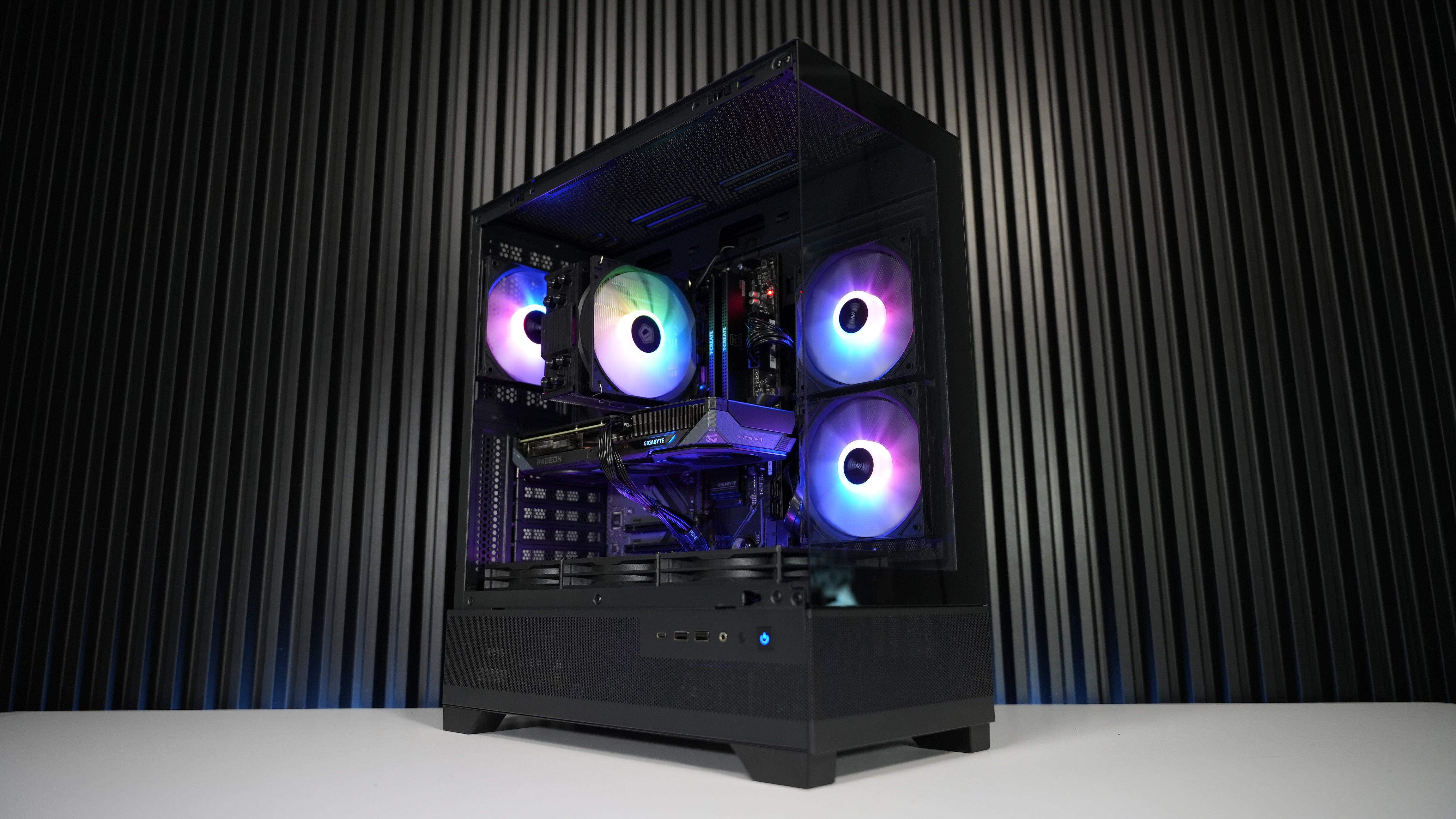 Ryzen 5 9600X + RX 9060XT 16GB Gaming PC