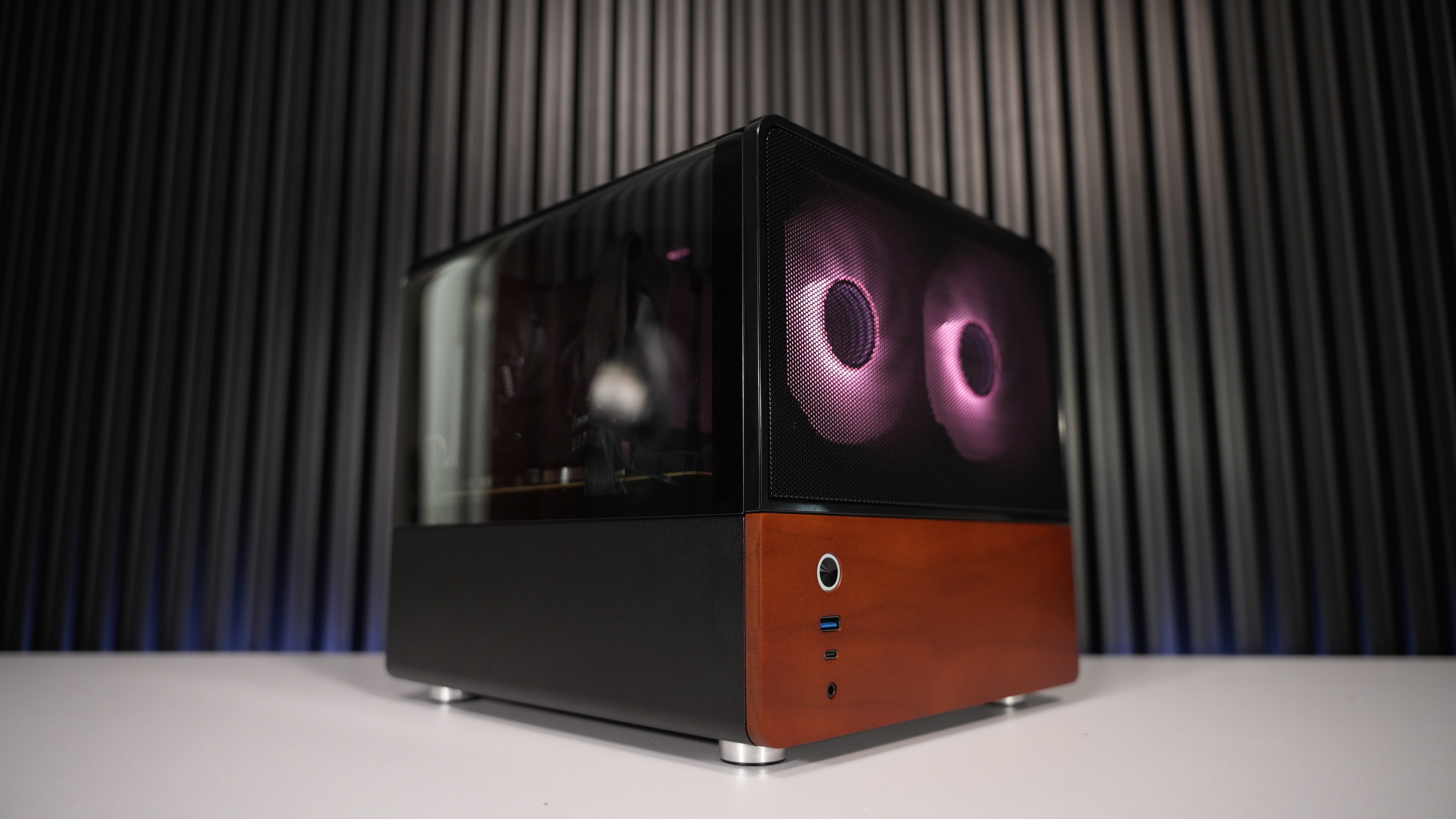Ryzen 5 9600X + RTX 5060 Gaming PC