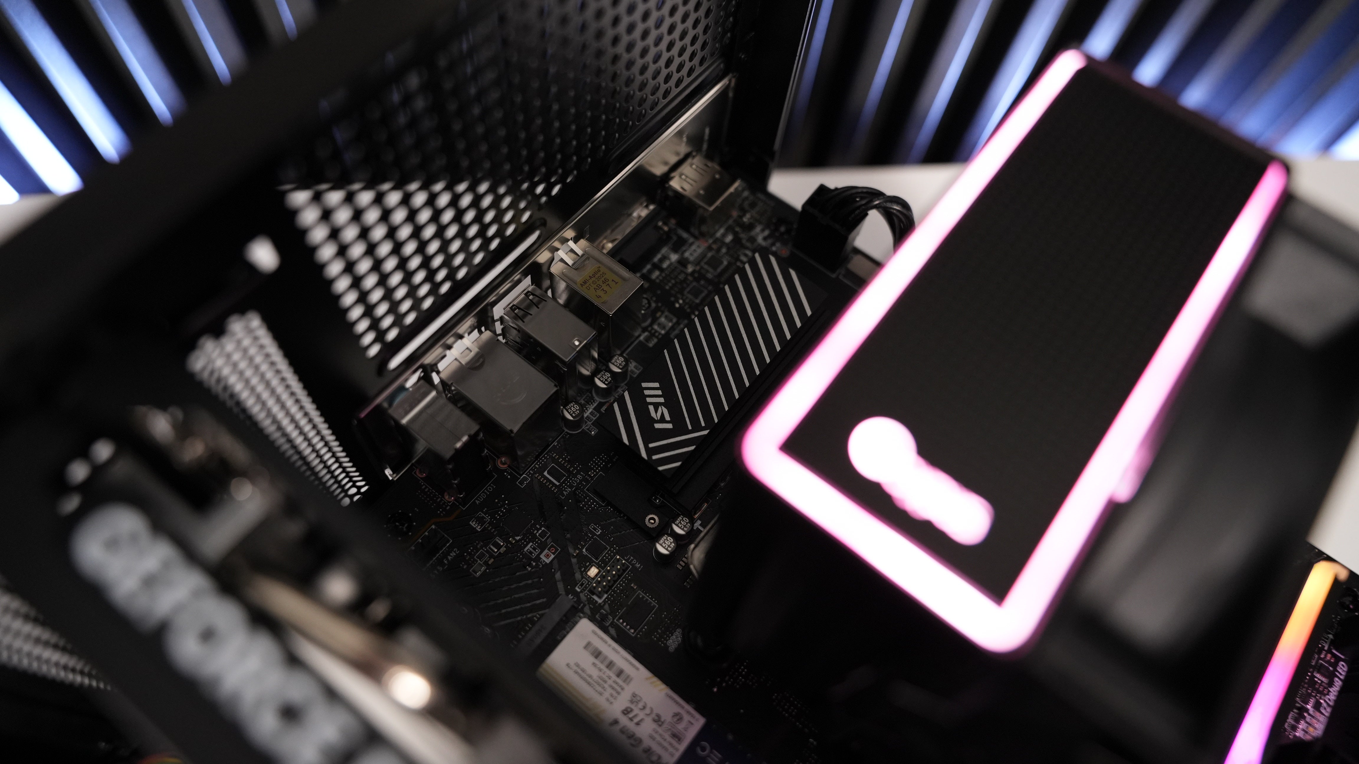 Ryzen 5 9600X + RTX 5060 Gaming PC