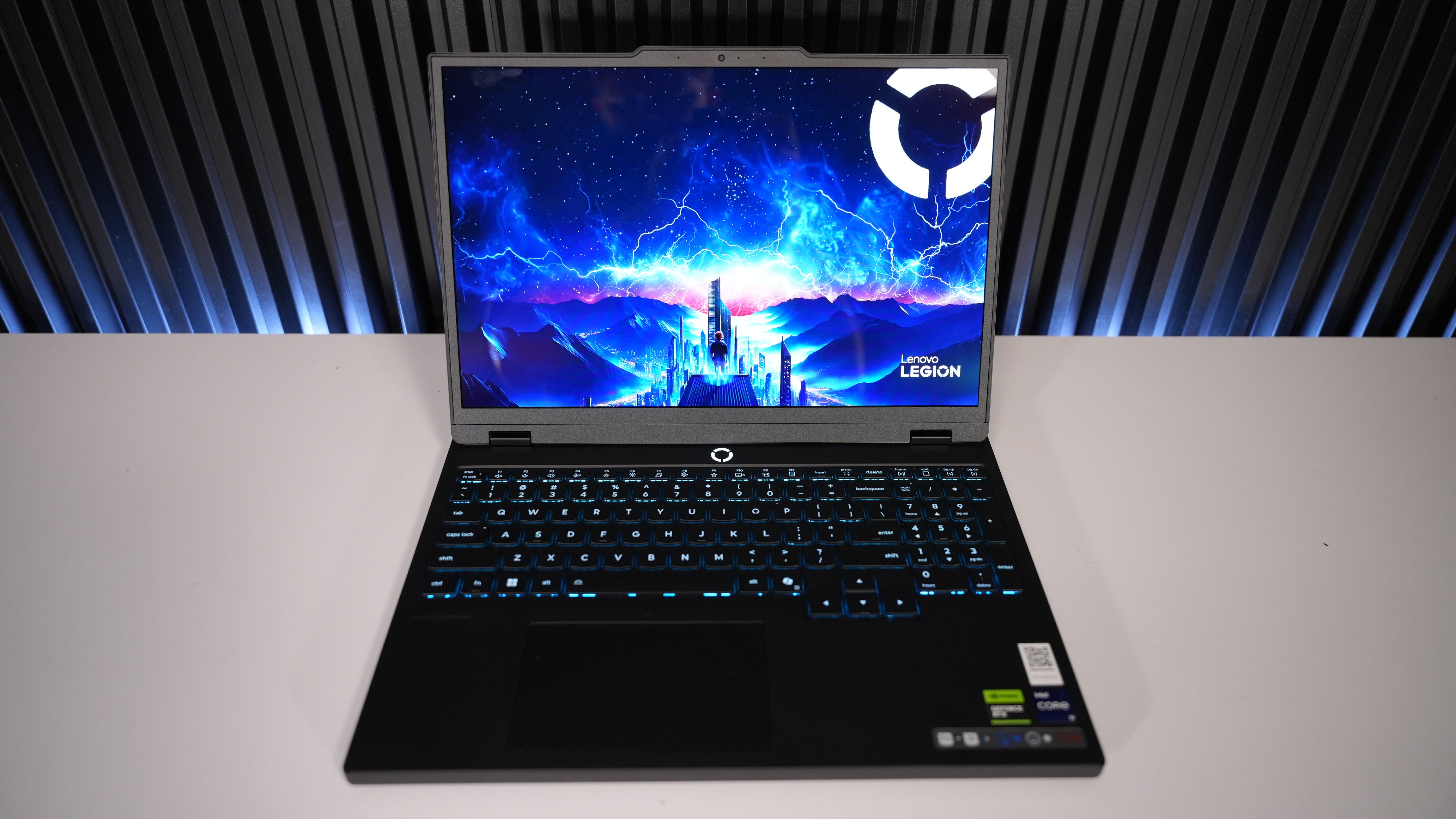 Intel i9 14900HX + RTX 5070 Gaming/Streaming Laptop