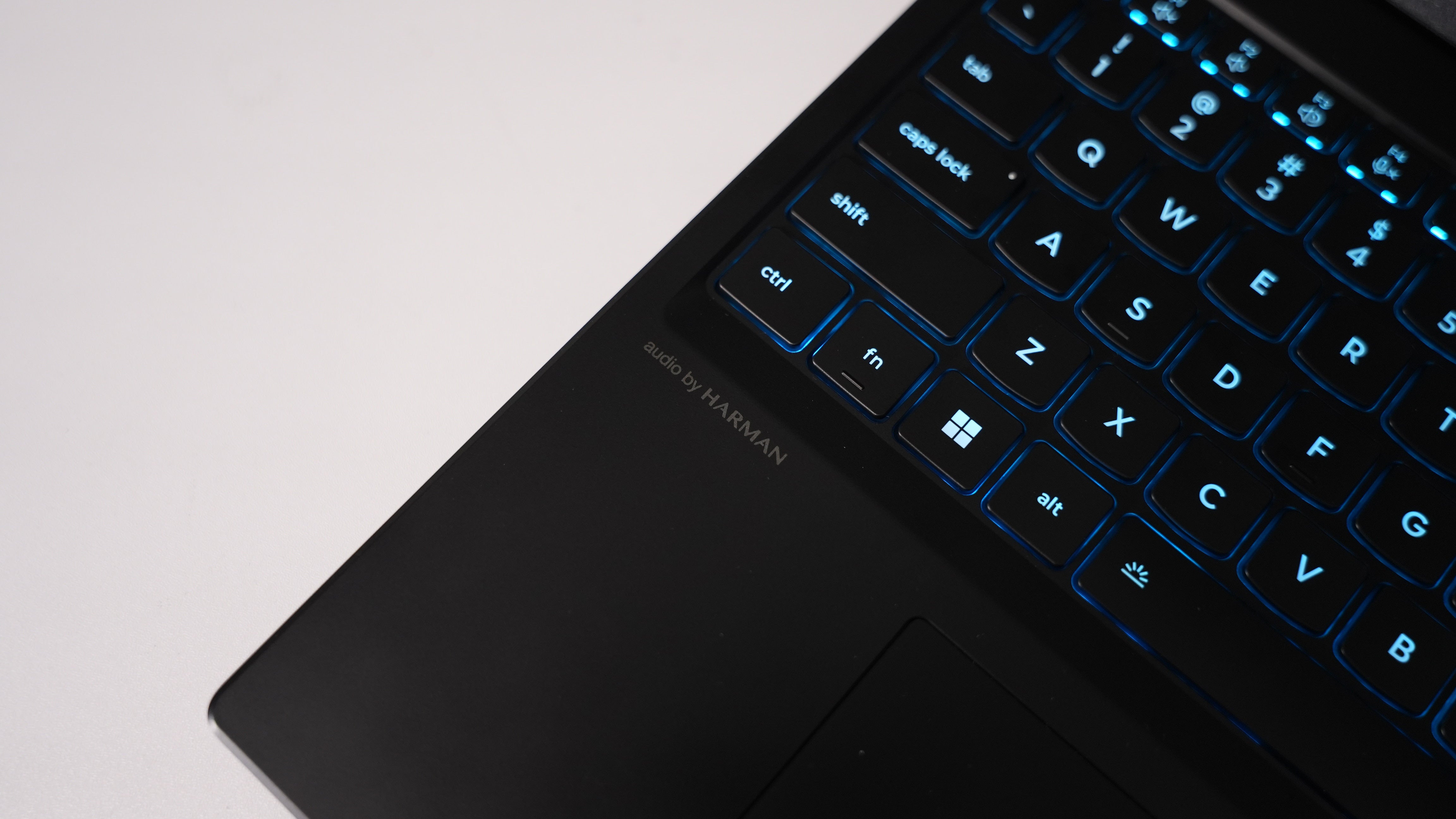 Intel i9 14900HX + RTX 5070 Gaming/Streaming Laptop