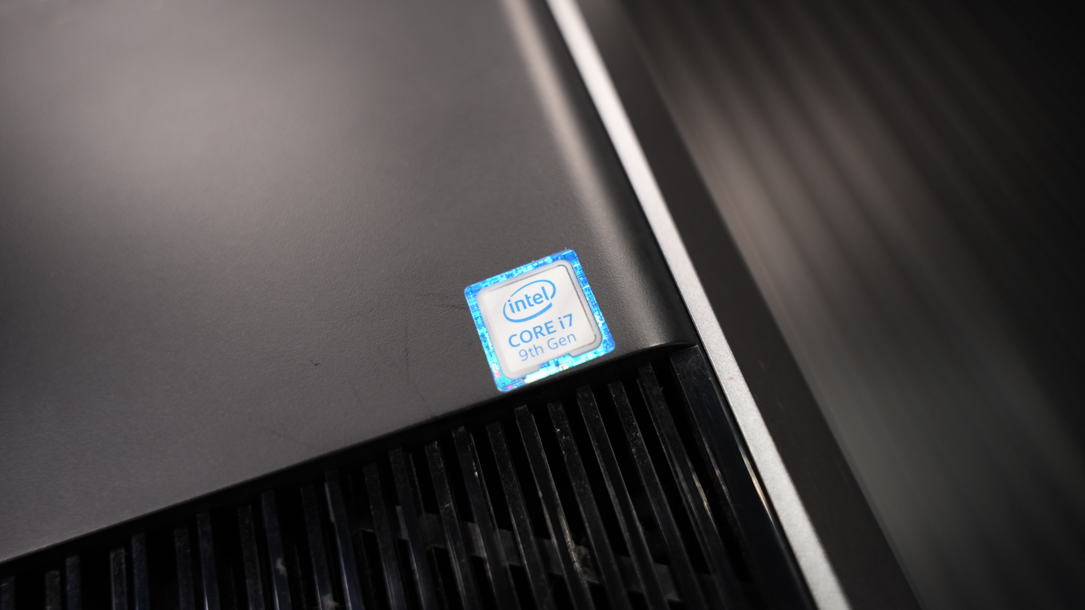 Intel i7 9700K + RTX 2080 Ti Gaming PC