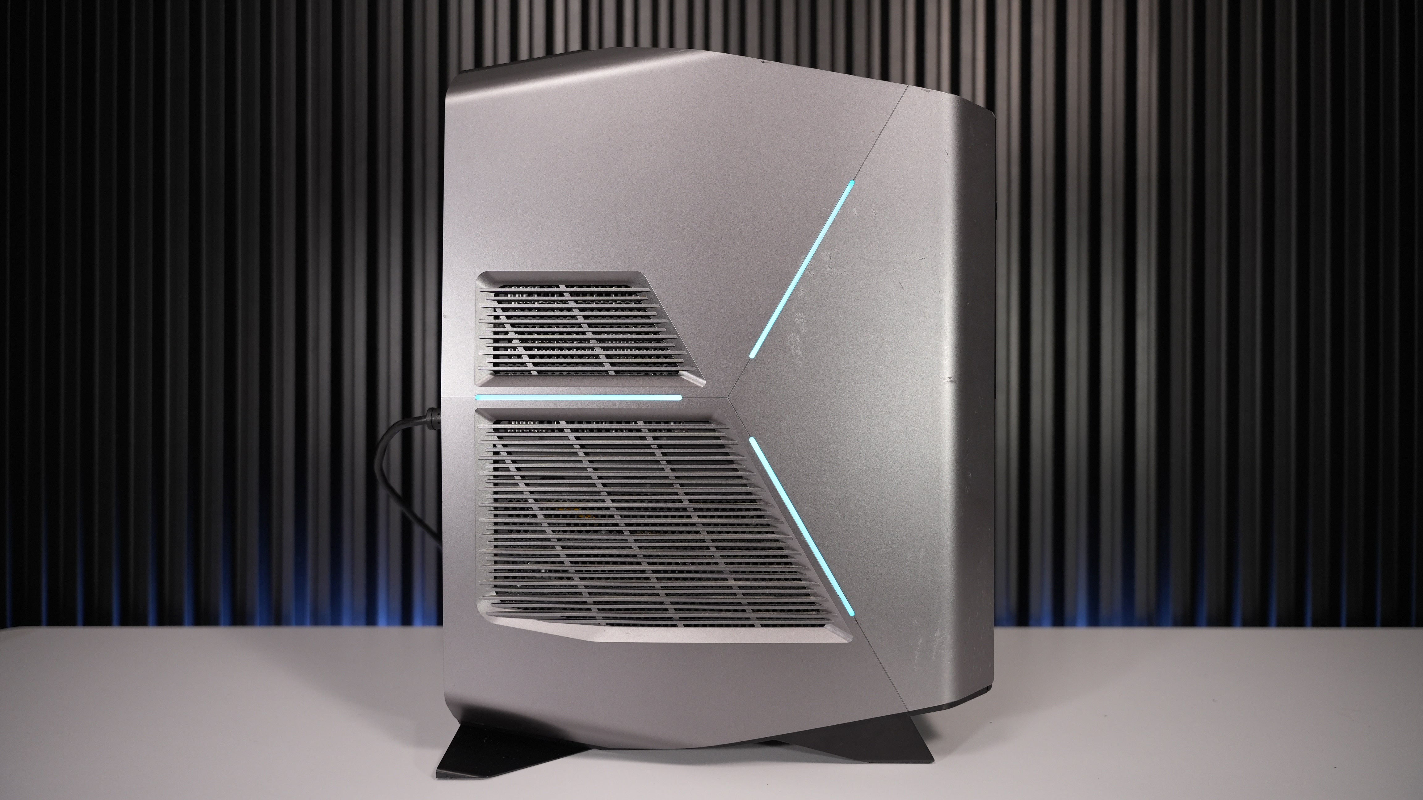 Intel i7 9700K + RTX 2080 Ti Gaming PC