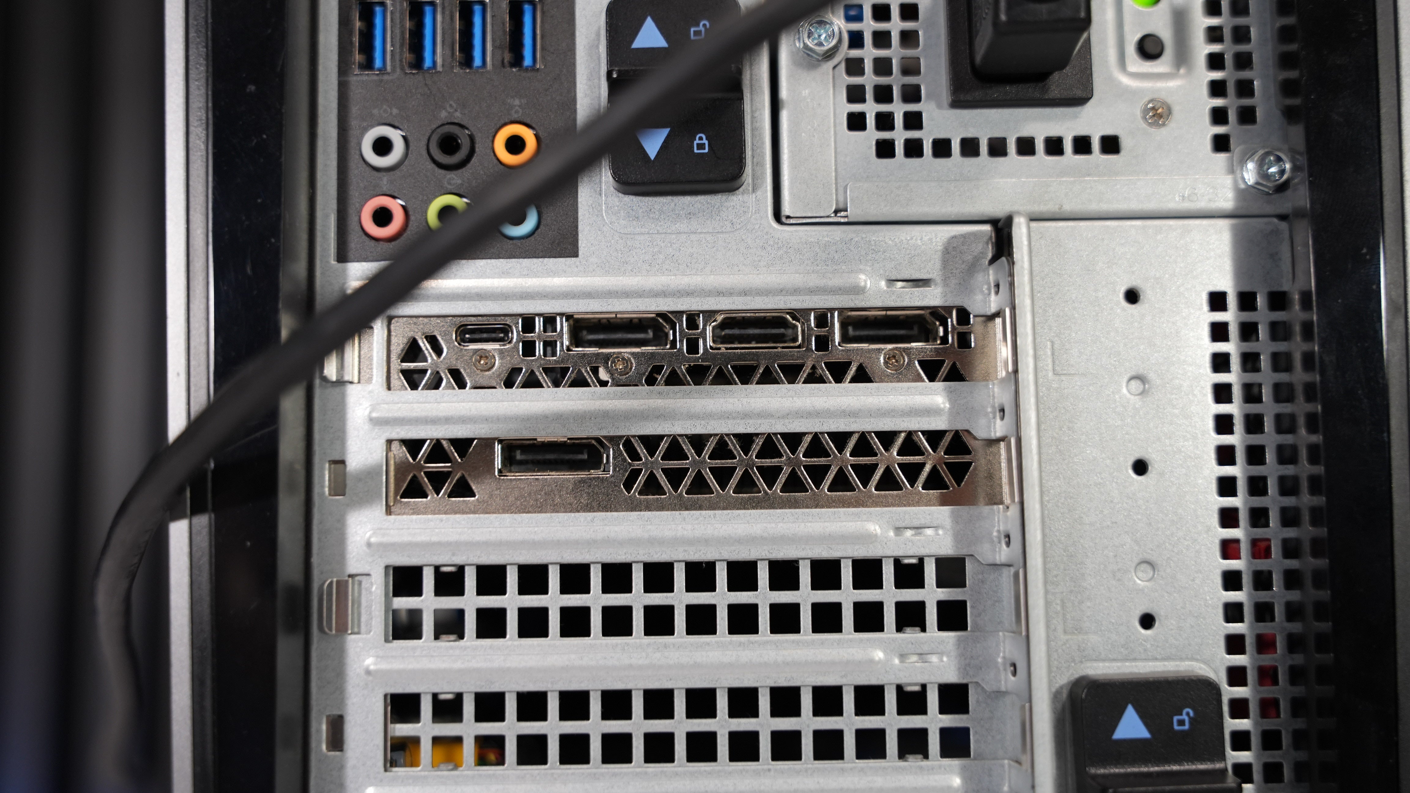 Intel i7 9700K + RTX 2080 Ti Gaming PC