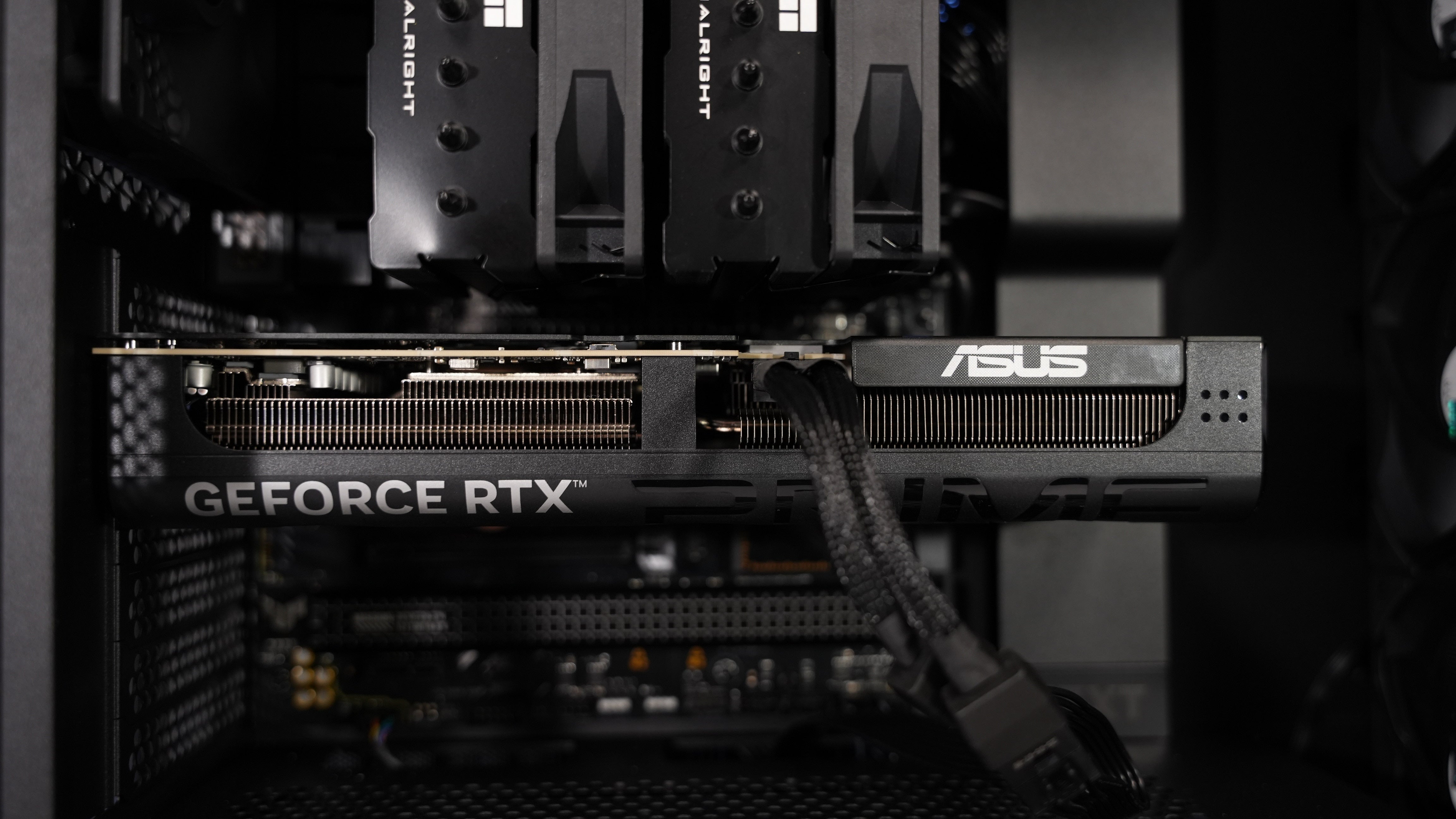 Ryzen 7 9800X3D + RTX 5070 Gaming/Streaming PC