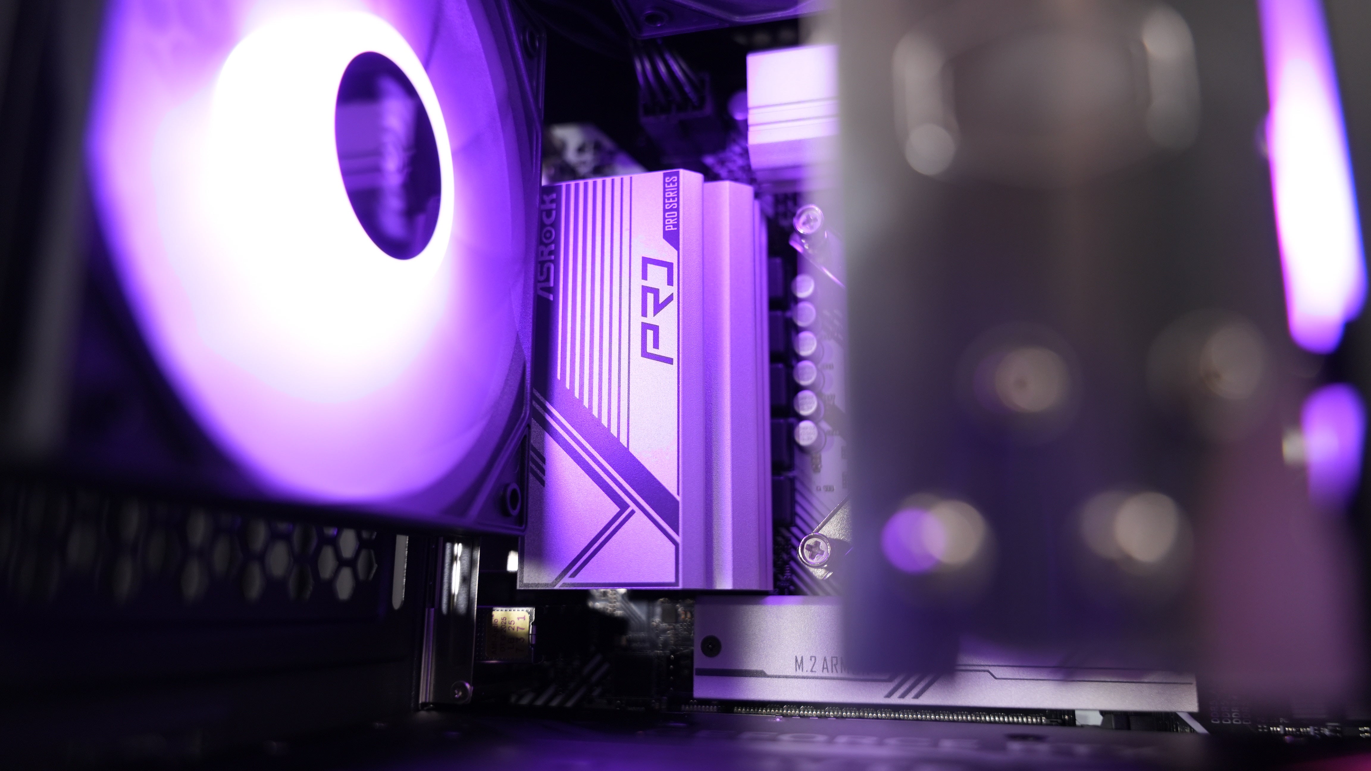 Intel i5 14400F + RTX 4070 Gaming/Streaming PC