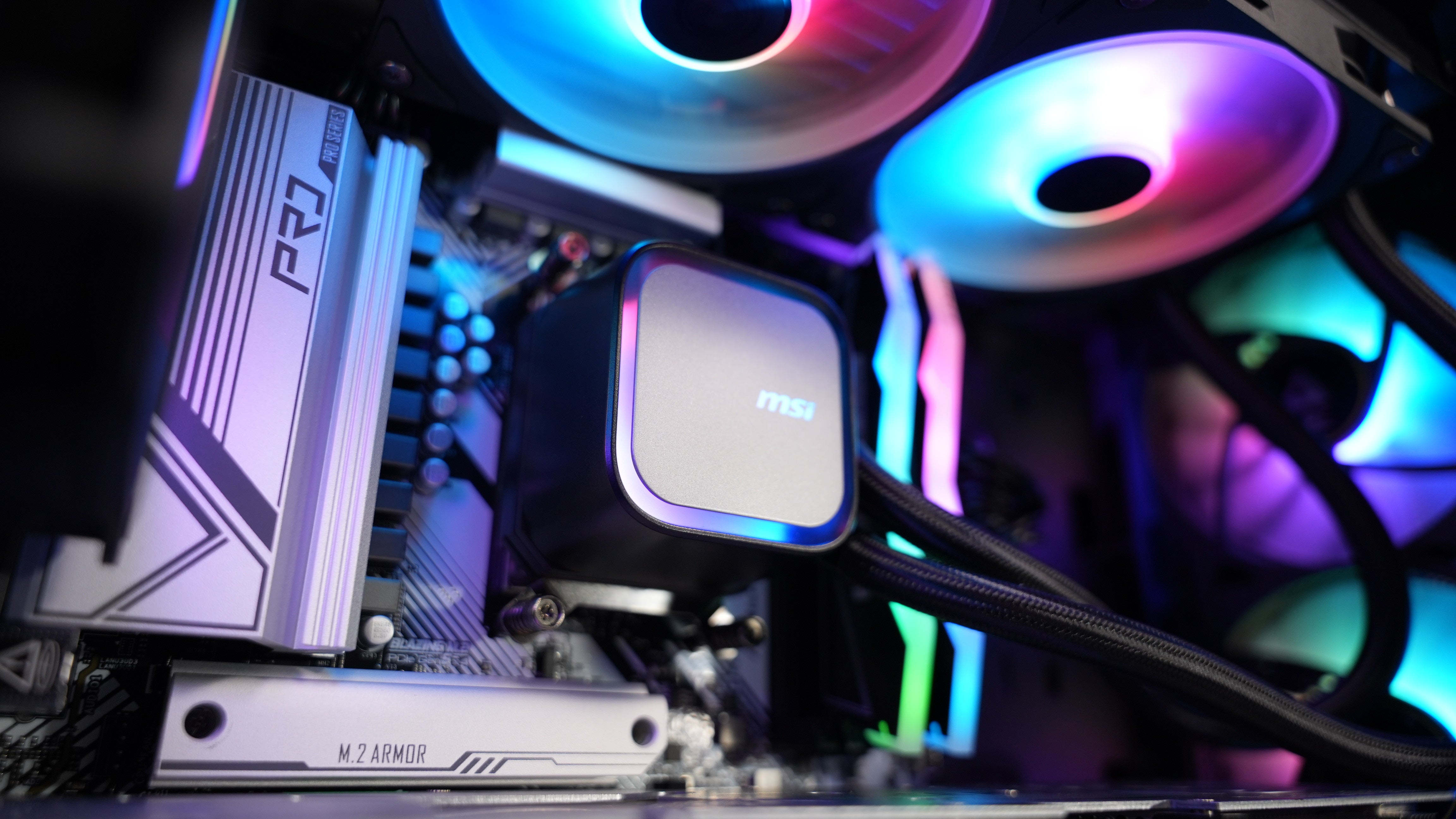 Ryzen 5 8500G + RTX 3070 Gaming PC