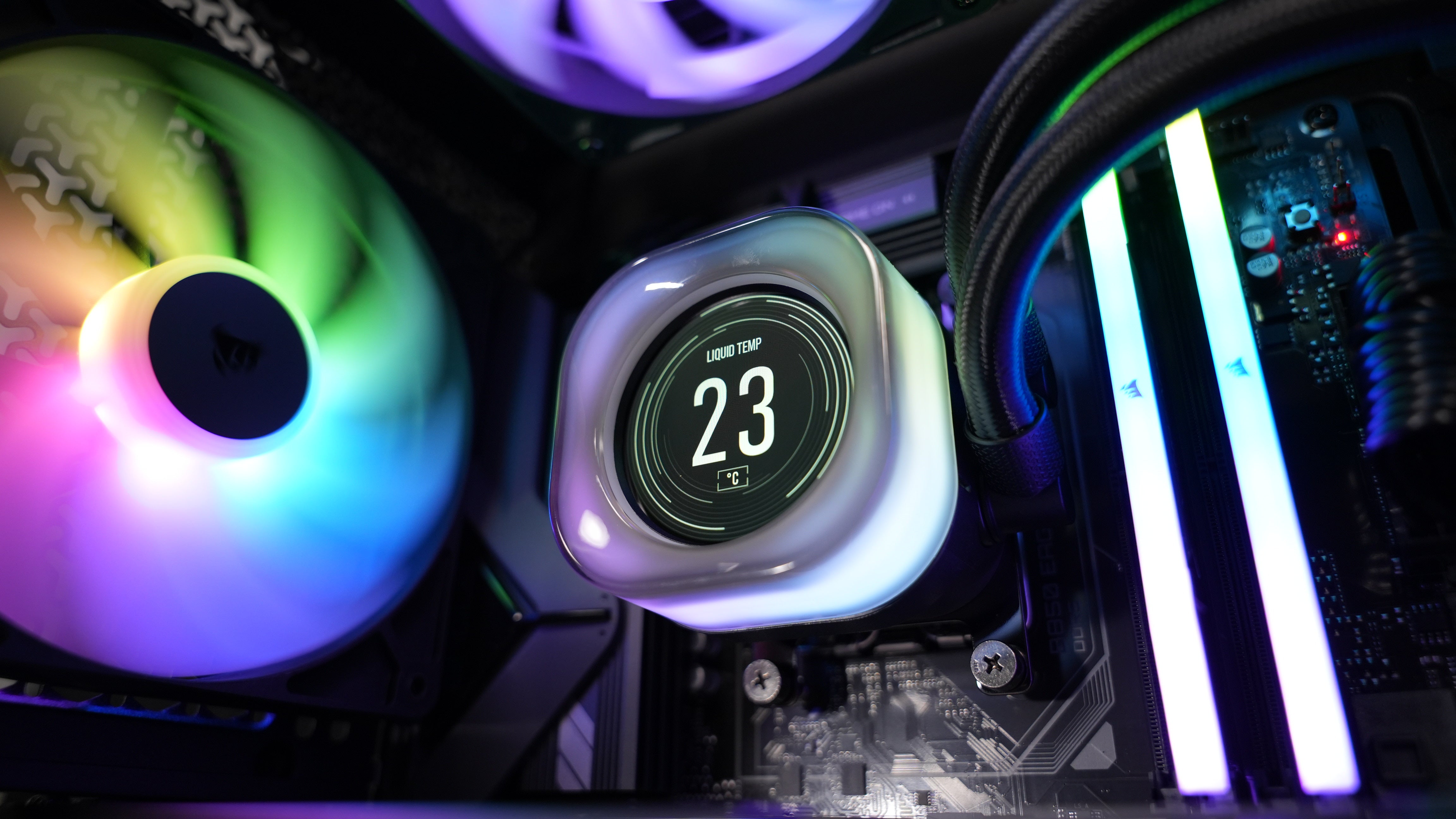 Ryzen 7 7800X3D + RX 9070 XT Gaming/Streaming PC