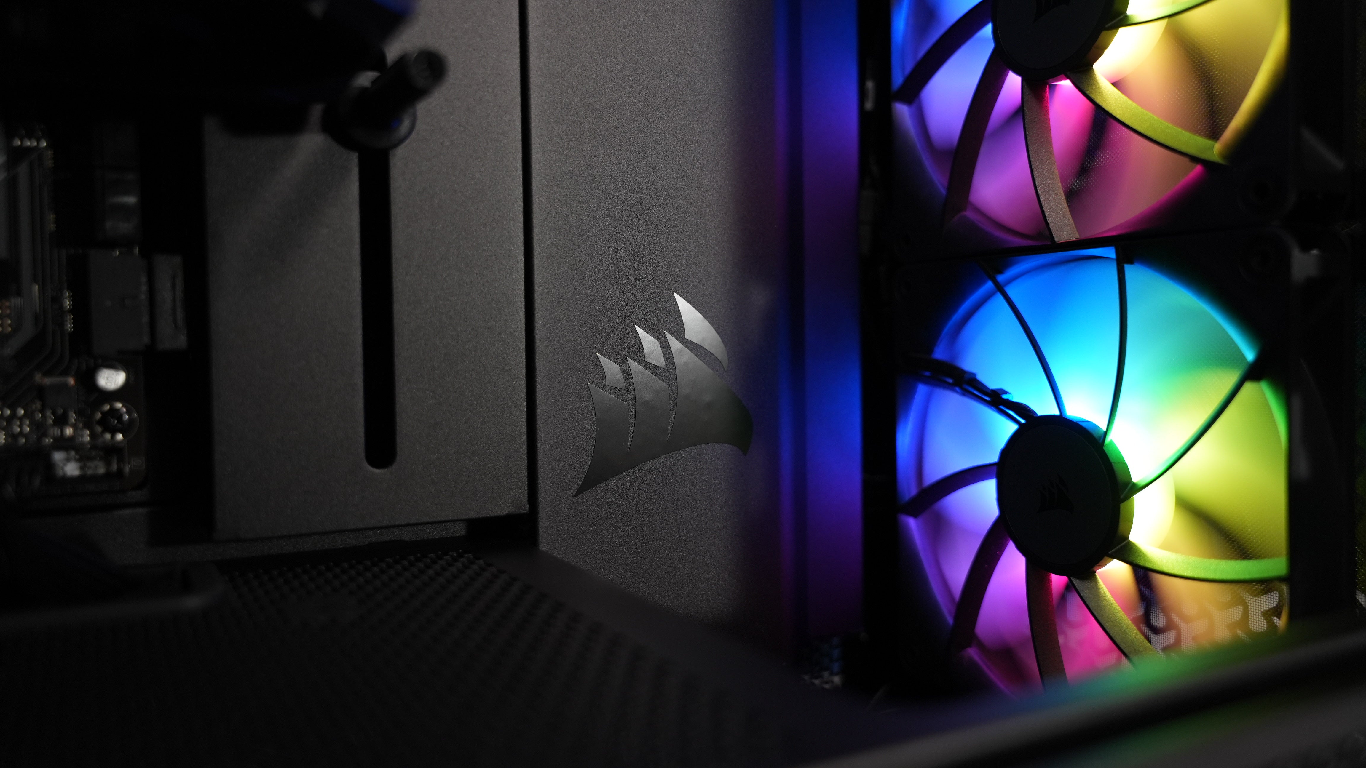 Ryzen 7 7800X3D + RX 9070 XT Gaming/Streaming PC
