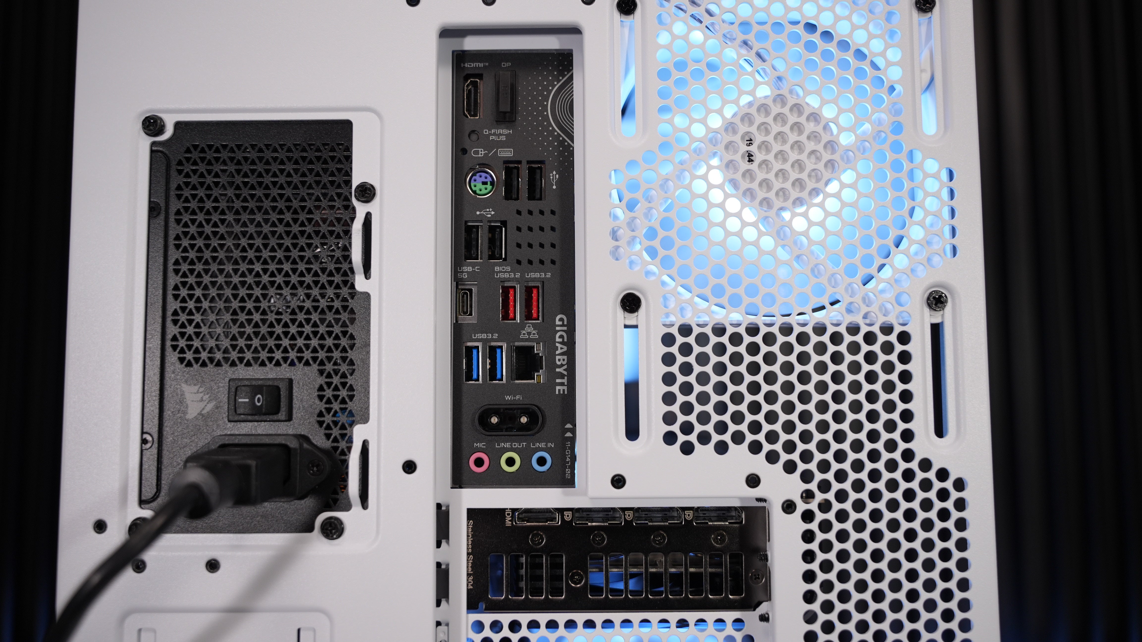 Ryzen 7 7800X3D + RTX 5070 Ti Gaming/Streaming PC