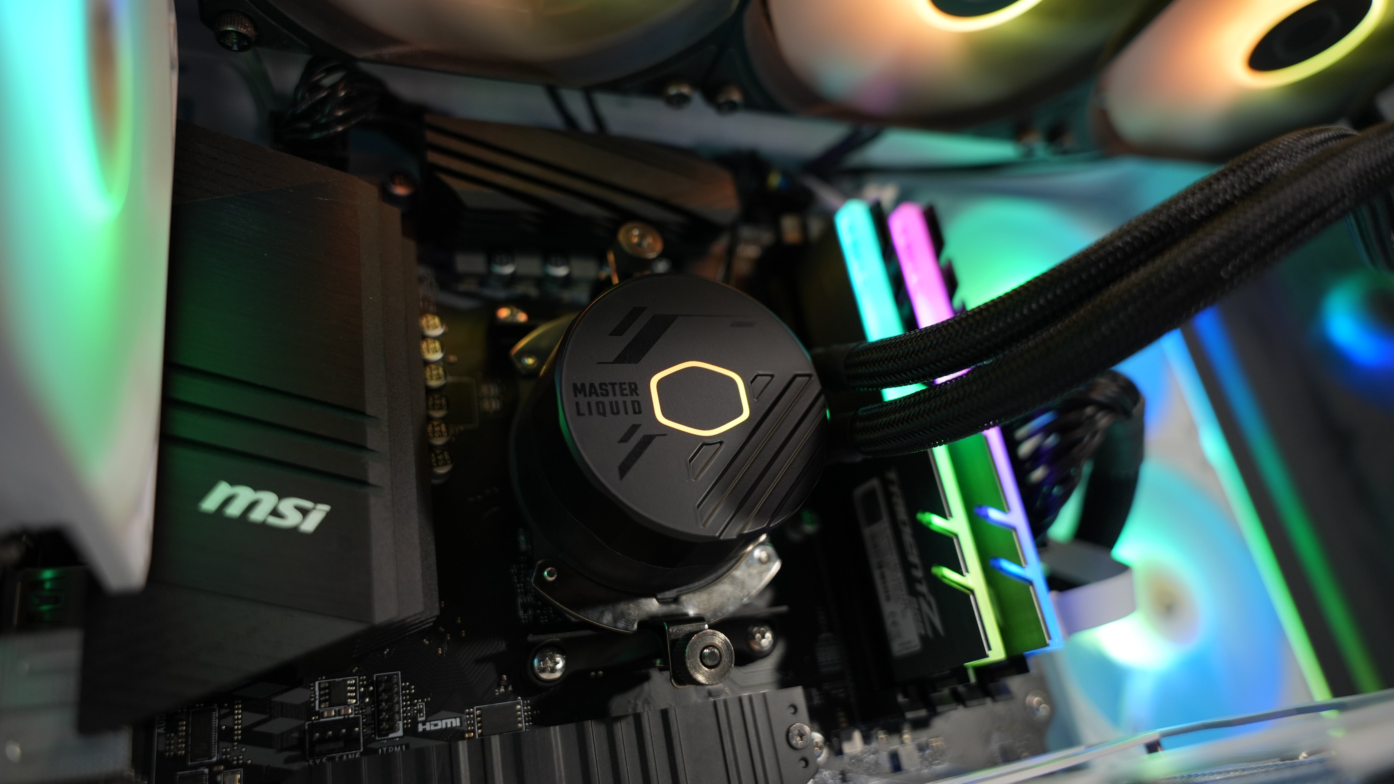 Ryzen 7 5700X + RTX 4060 Gaming PC